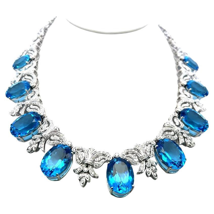Collana con gemme ovali blu da 200 carati e diamanti da 17 carati in WG 10K in vendita
