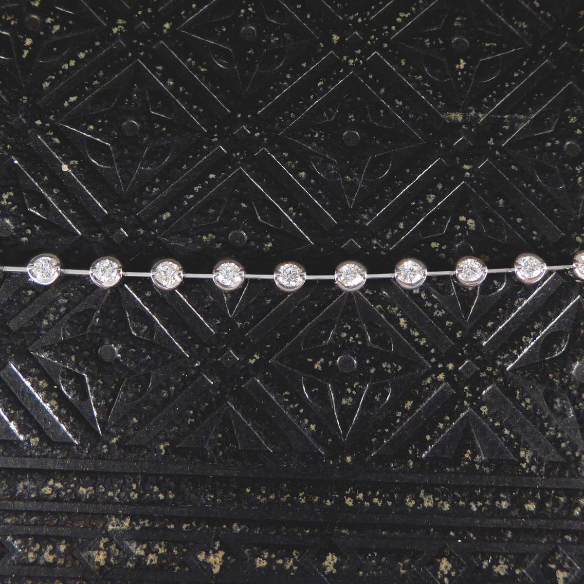 Modern 2.00ct Brilliant Cut Diamond Tennis Bracelet in 18ct White Gold