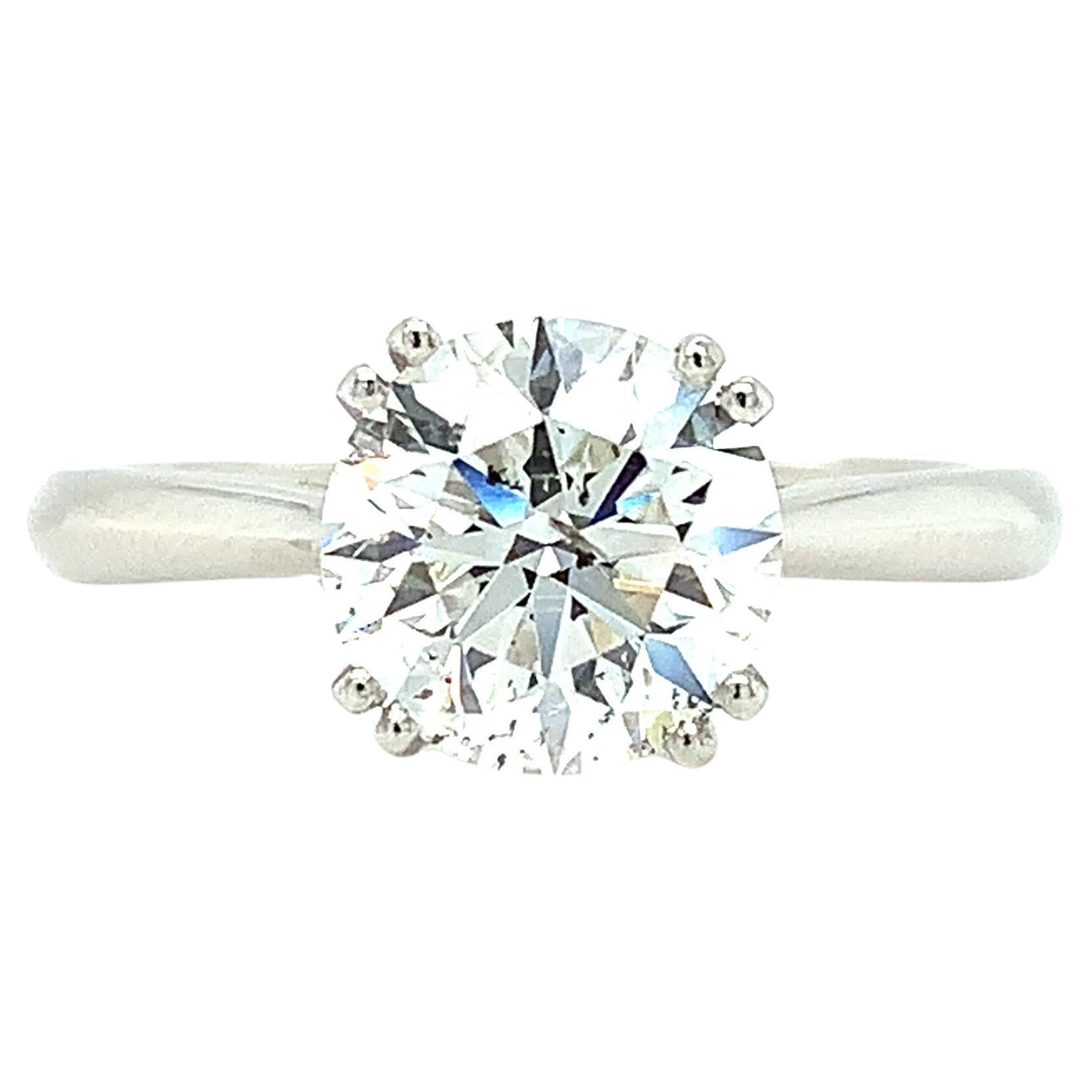 2.00ct Diamond certified solitaire engagement ring 18k white gold