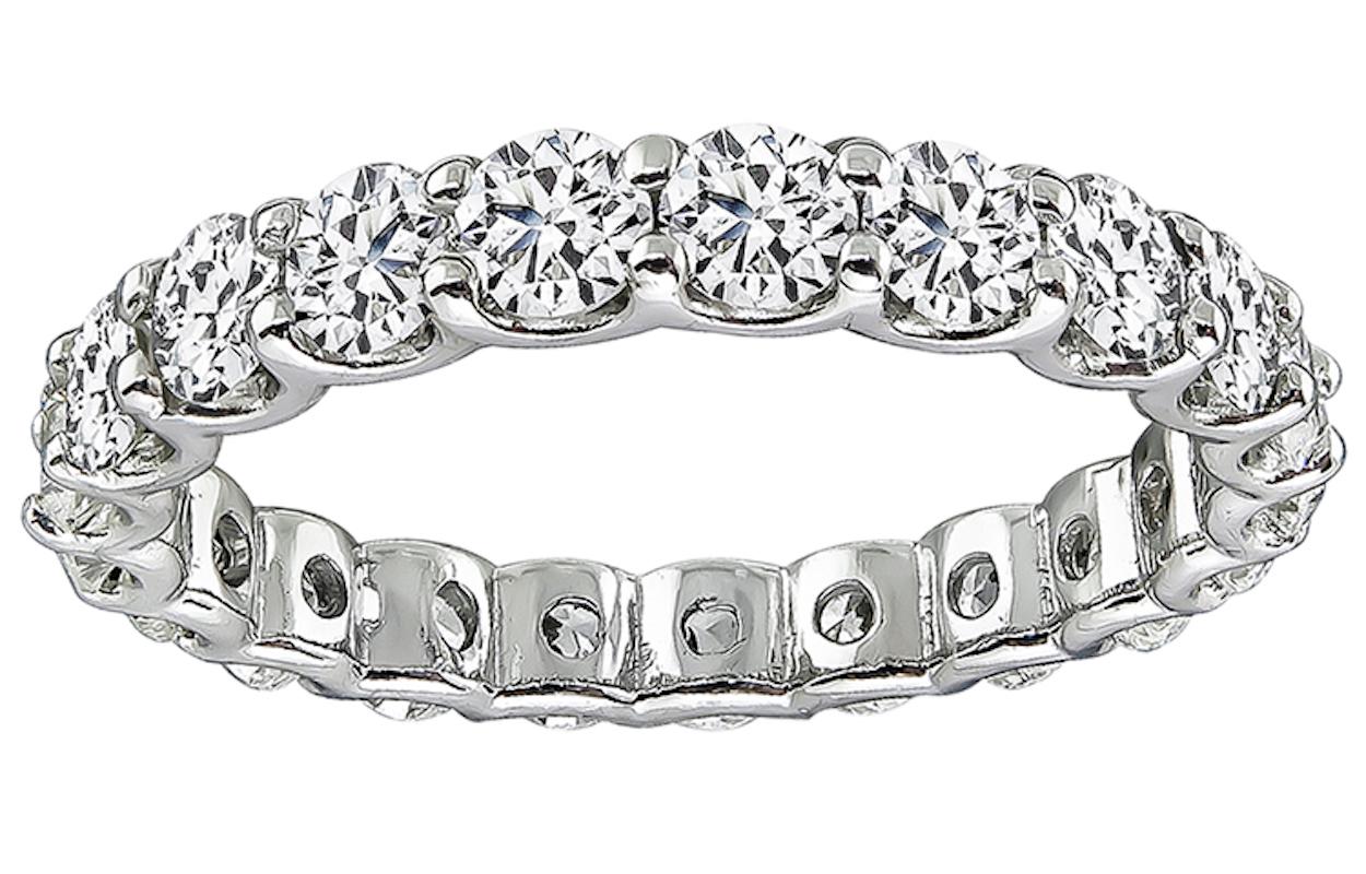 Taille ronde Alliance d'éternité en diamants de 2,00 carats en vente