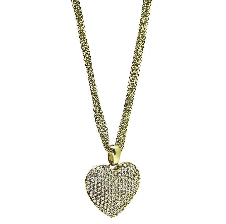 Round Cut 2.00ct Diamond Gold Heart Pendant Necklace For Sale