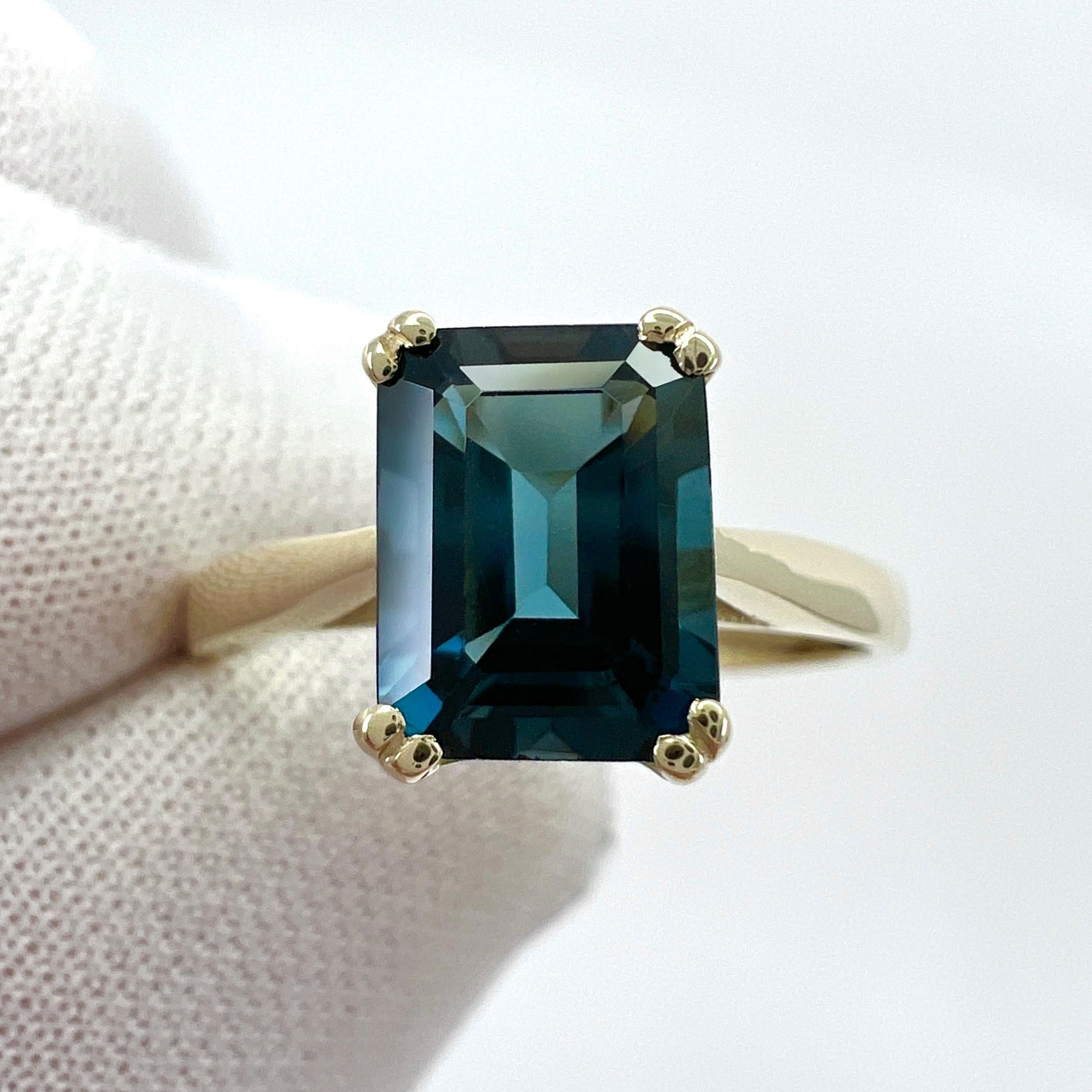 2.00ct London Blue Topaz Emerald Octagonal Cut 9k Yellow Gold Solitaire Ring en vente 1