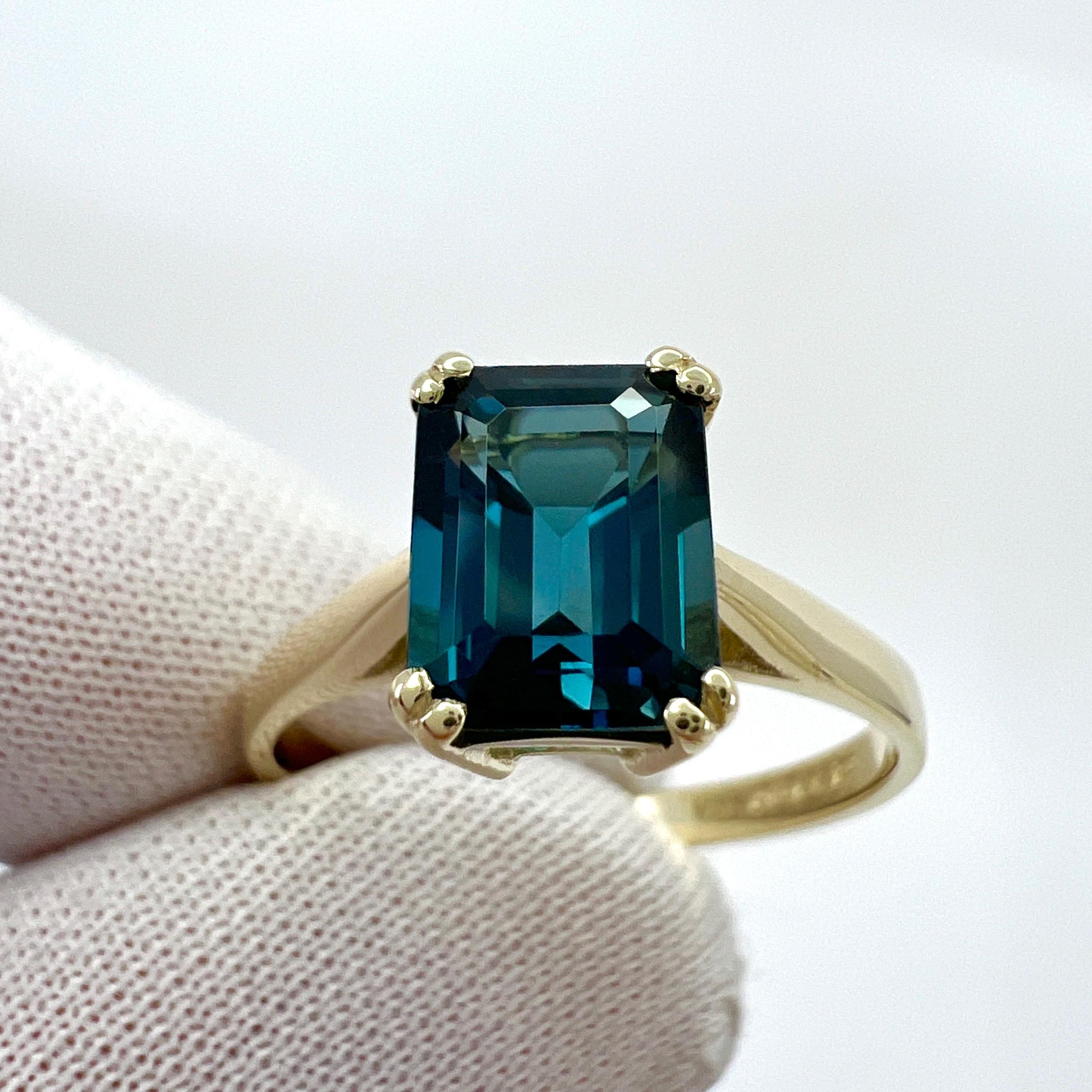 Anello solitario in oro giallo 9k con smeraldo taglio ottagonale da 2,00 ct di Topazio Blu di Londra in vendita 2