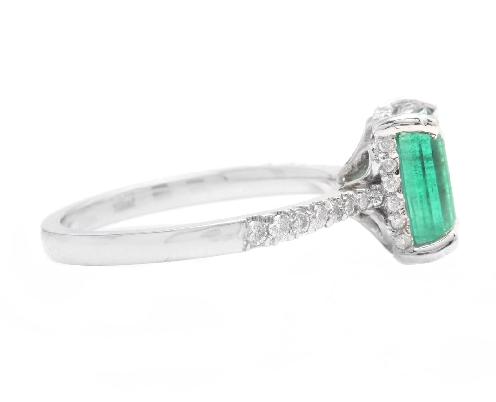 2.00ct Natural Emerald & Diamond 14k Solid White Gold Ring In New Condition For Sale In Los Angeles, CA