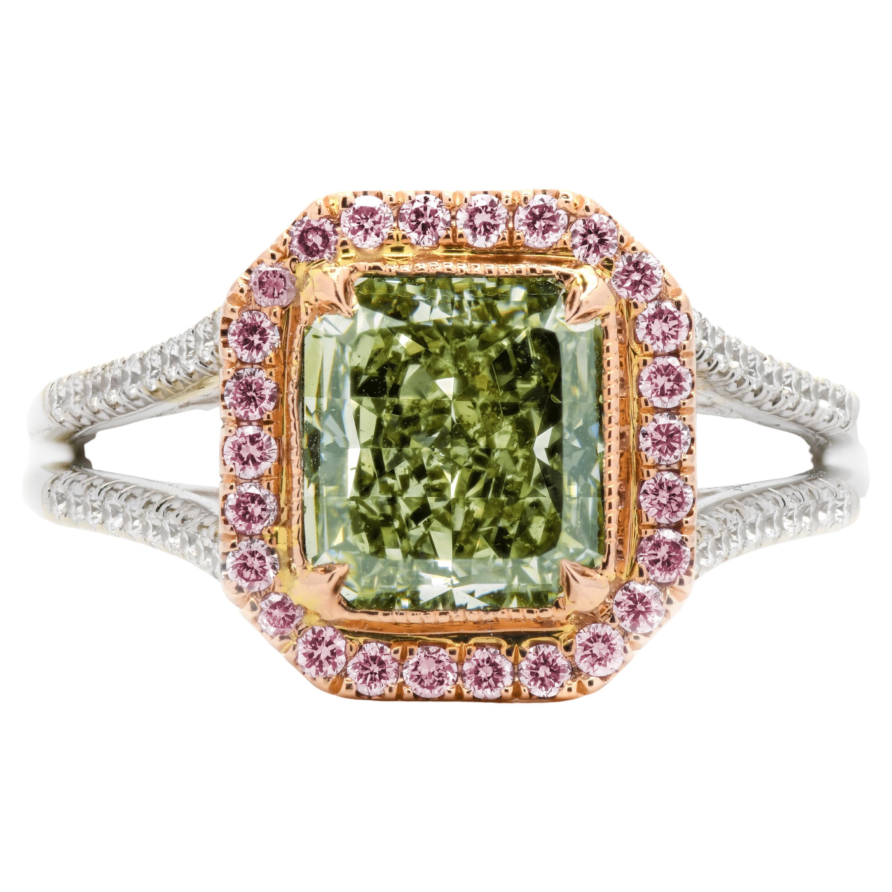 Anello con diamante verde-giallo radiante da 2,00ct, VS2, certificato GIA, 14K/20K