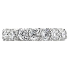 Anillo de tres caras con diamantes redondos talla brillante de 2,00 ct