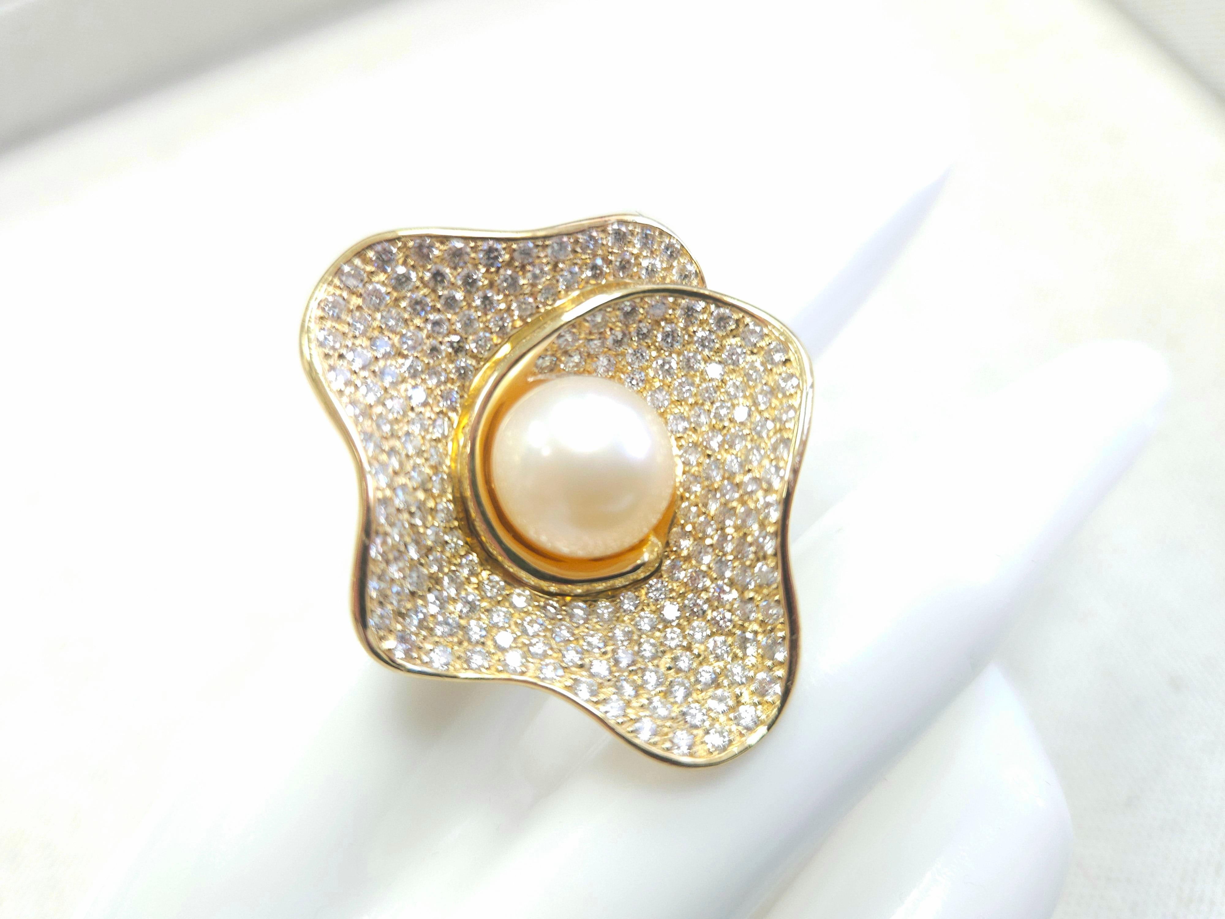 Brilliant Cut 2.00cts Pearl DIAN 18K Yellow Gold Ring For Sale