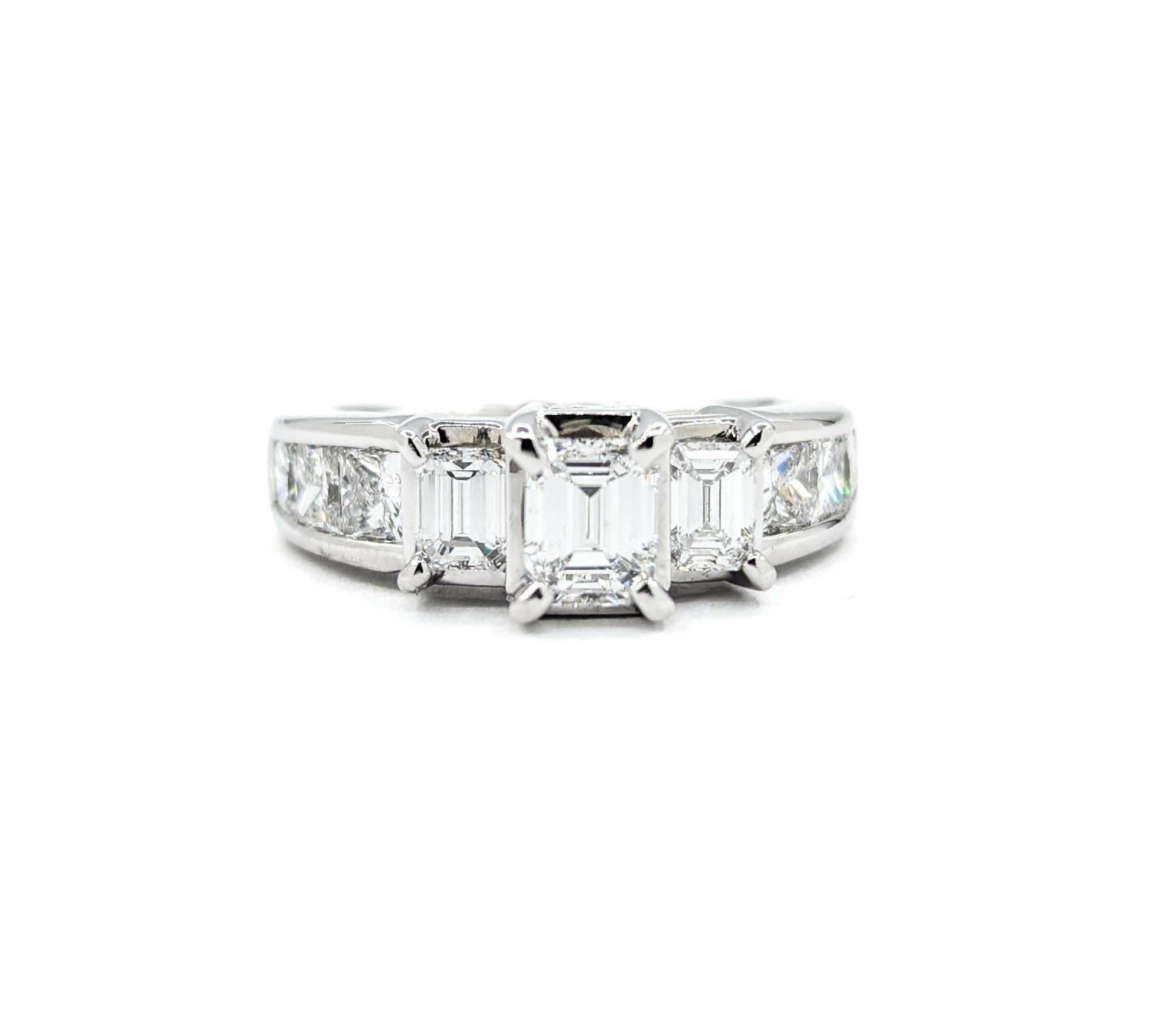 2.00ctw 3-Stone Emerald Cut Diamond Engagement Ring in White Gold For Sale 6