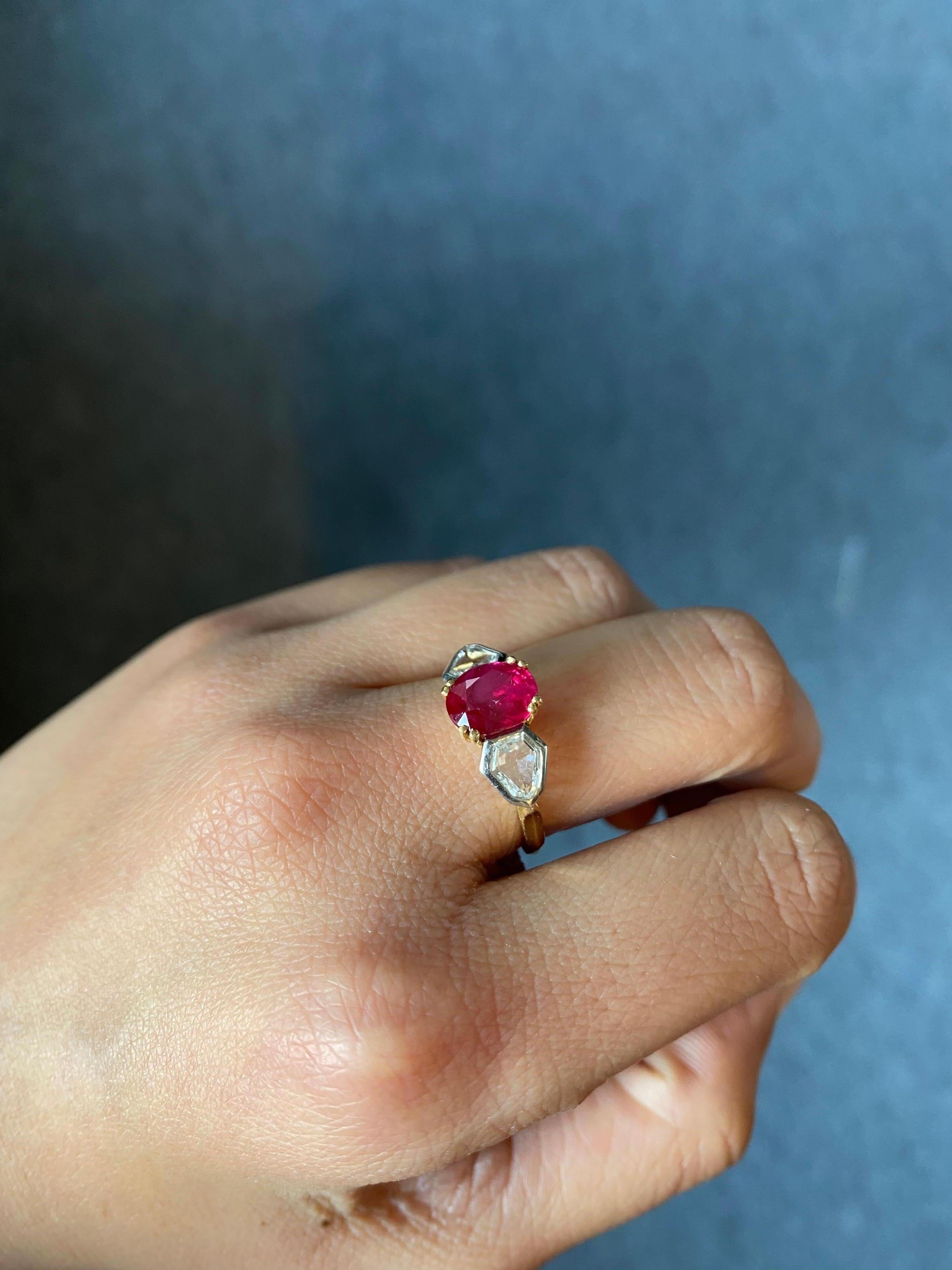 2.01 Carat Burmese Ruby and Diamond Three Stone Engagement Ring In New Condition For Sale In Bangkok, Thailand