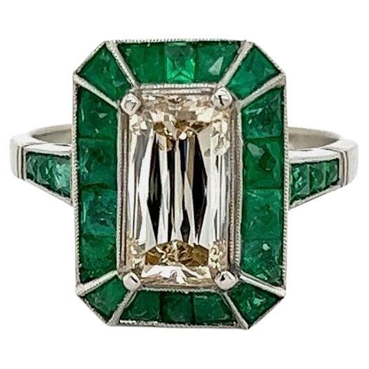 2.01 Carat Crisscut Diamond and Emerald Vintage Platinum Cocktail Ring For Sale