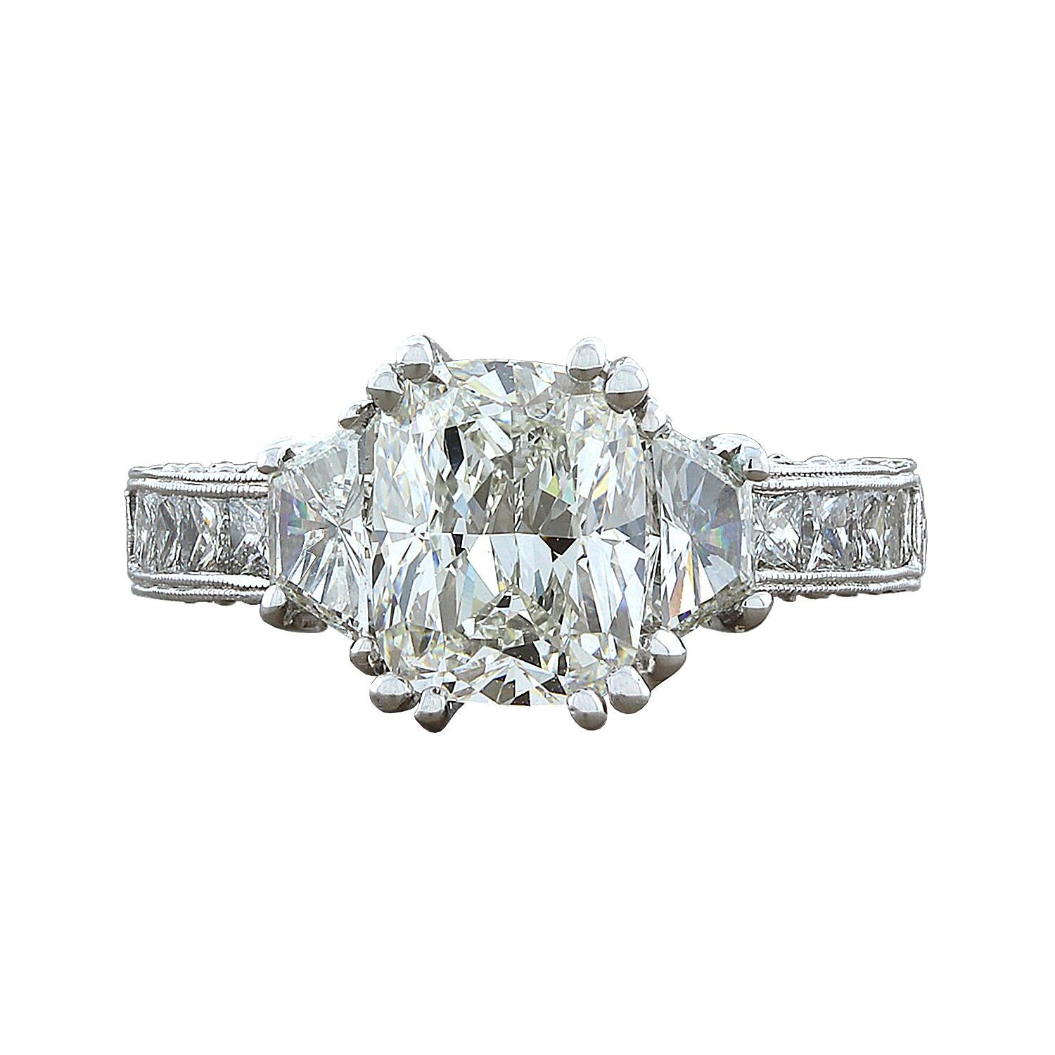 2.01 Carat Diamond Cushion Cut G/VVS2 Gold Engagement Ring For Sale