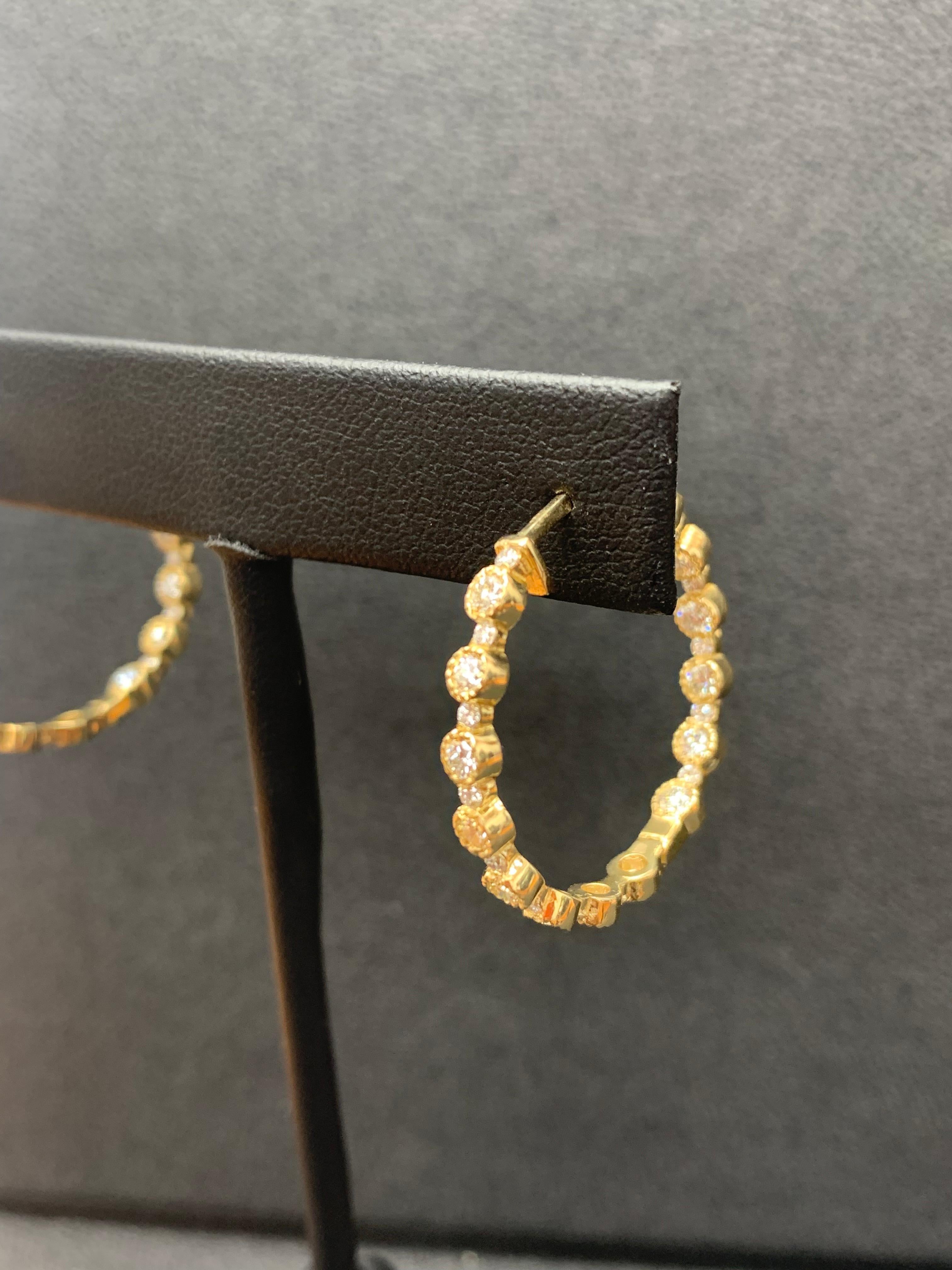 Modern 2.01 Carat Diamond Hoop Earrings in 14K Yellow Gold For Sale