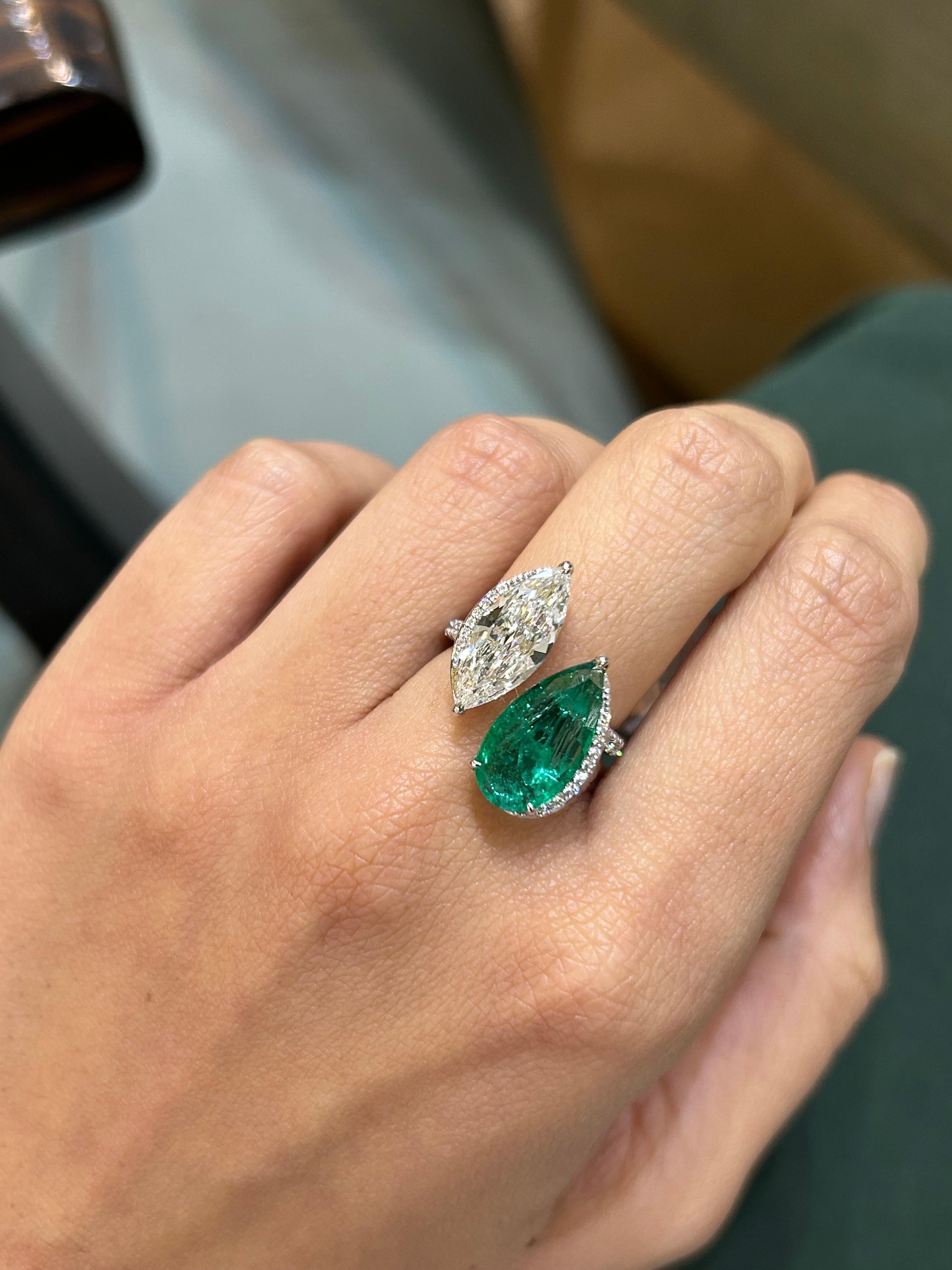 Modern 2.01 Carat Diamond Marquise and Emerald Pear Shape Cocktail Ring For Sale