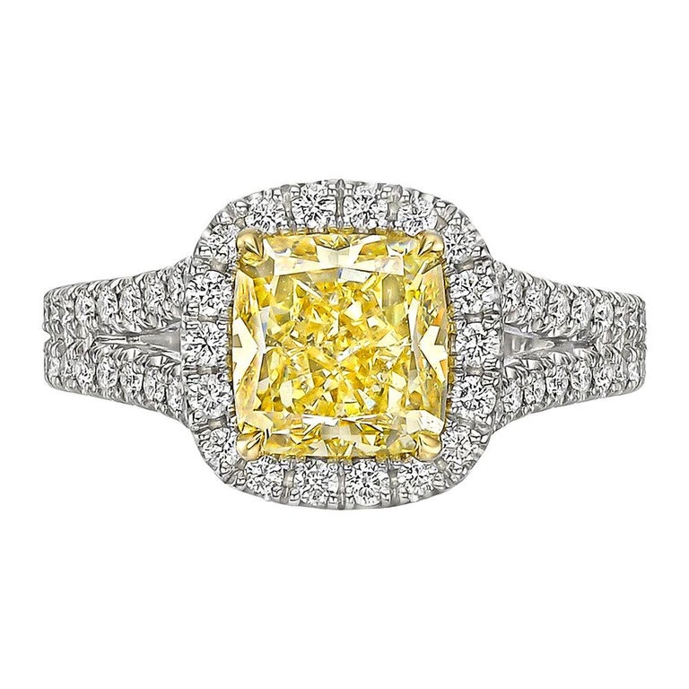2.01 Carat Fancy Intense Yellow Diamond Ring 'VS1' at 1stDibs