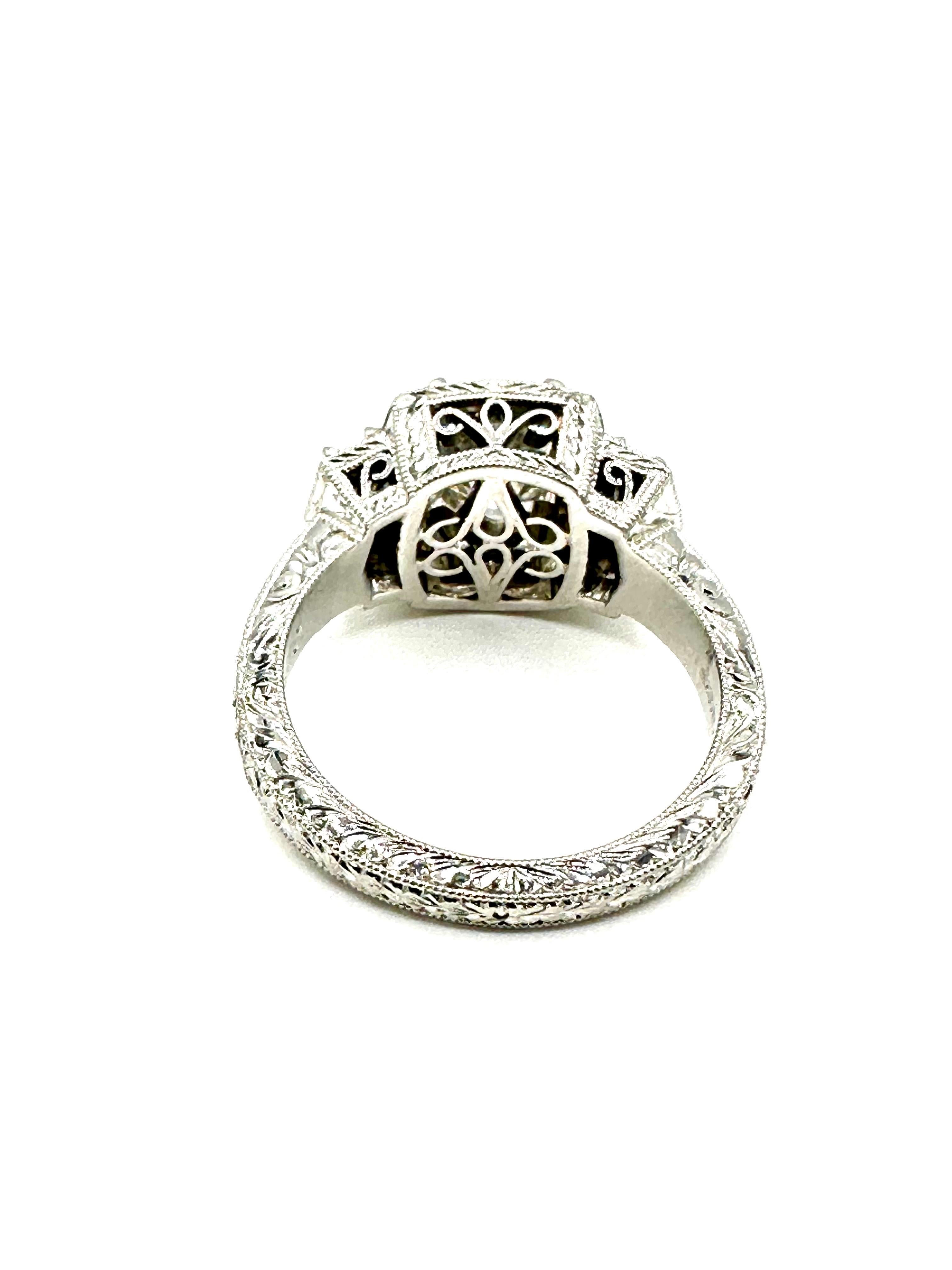 2.01 Carat Radiant Cut F/VS1 Diamond Platinum Ring For Sale 4