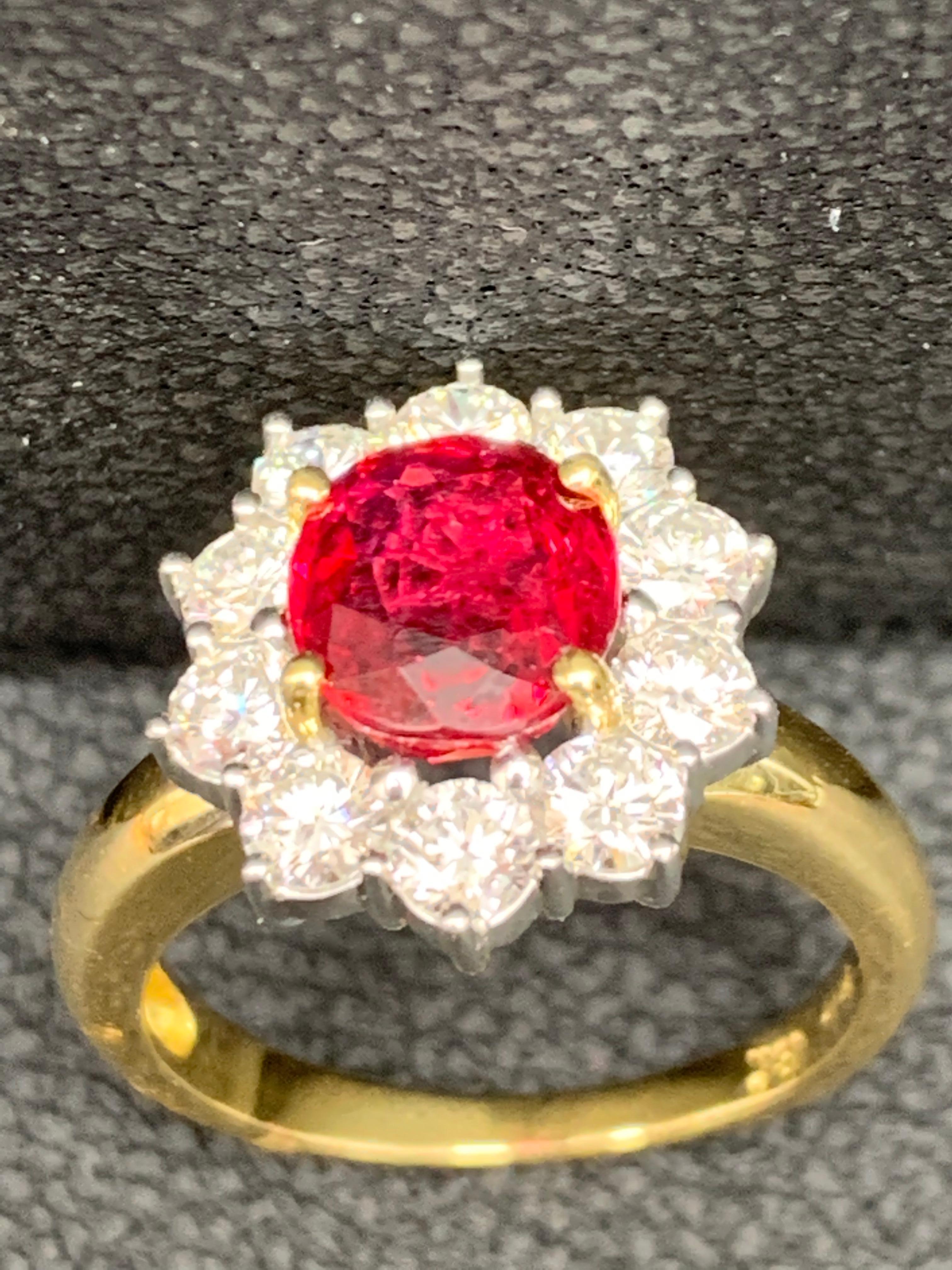 Bague de mode en or mélangé 18 carats, rubis et diamants, taille ronde et brillante de 2,01 carats en vente 10