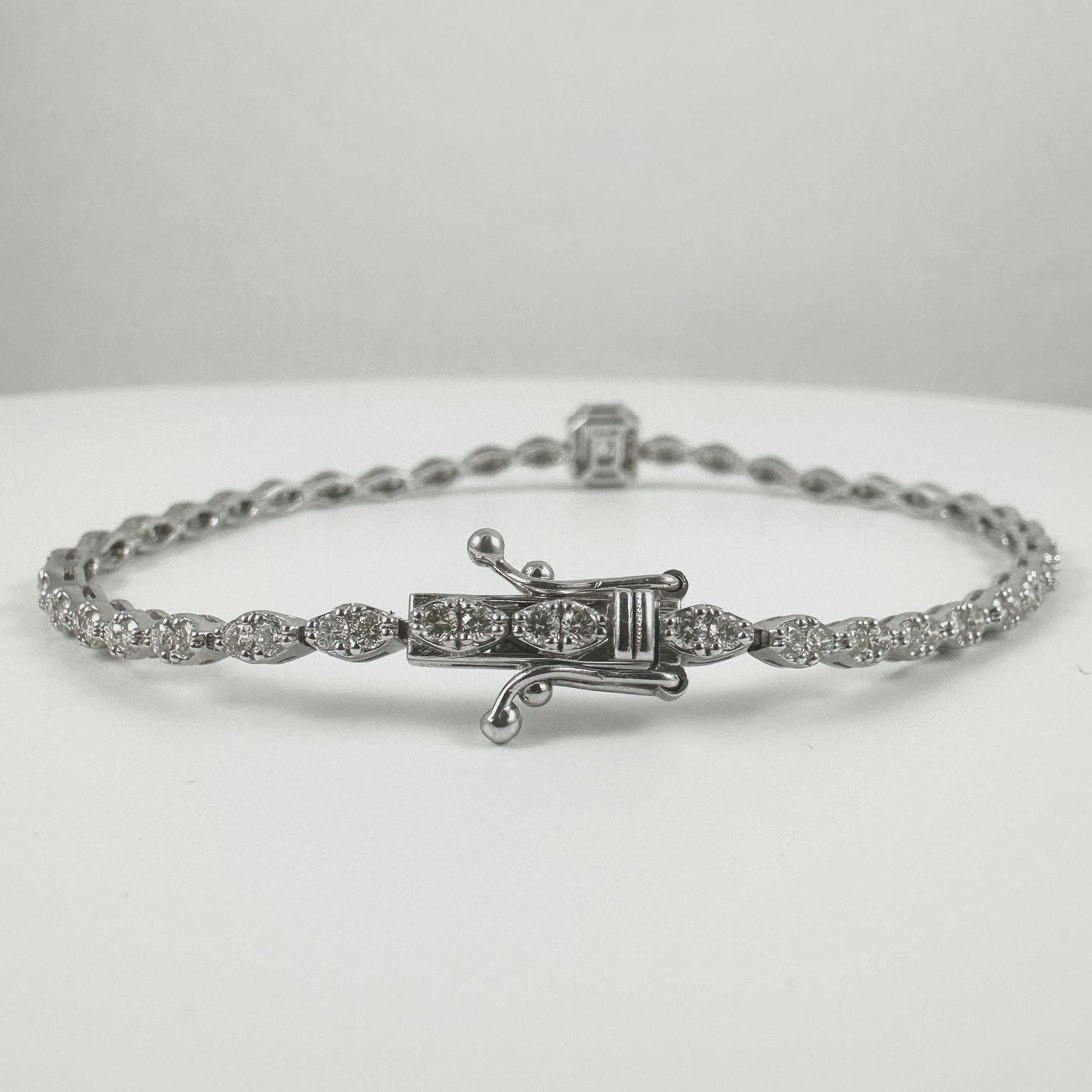 Contemporary 2.20 Carat Round Diamond Halo Center Bracelet in 14K White Gold, 7 Inches For Sale