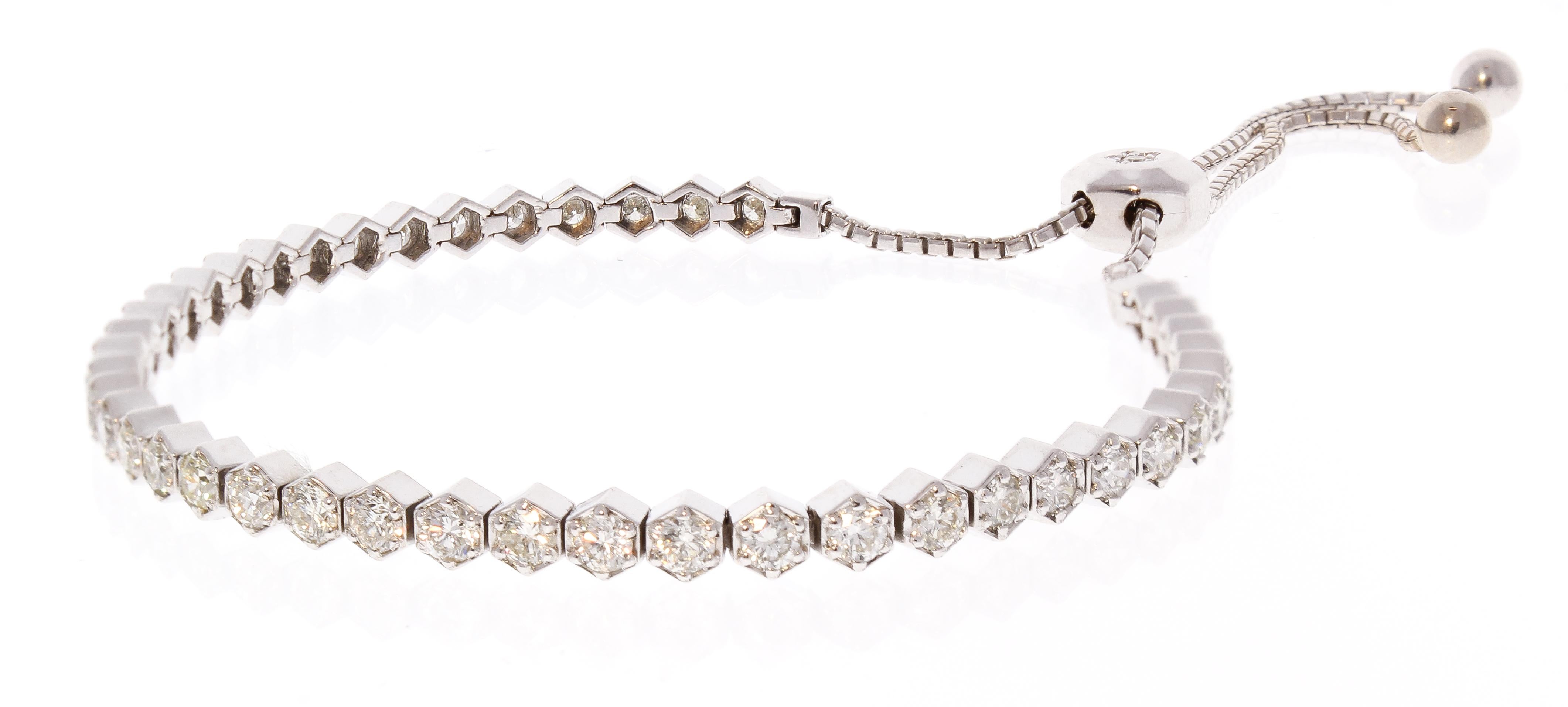 Contemporary 2.01 Carat Total Diamond Adjustable Bracelet in 18 Karat White Gold