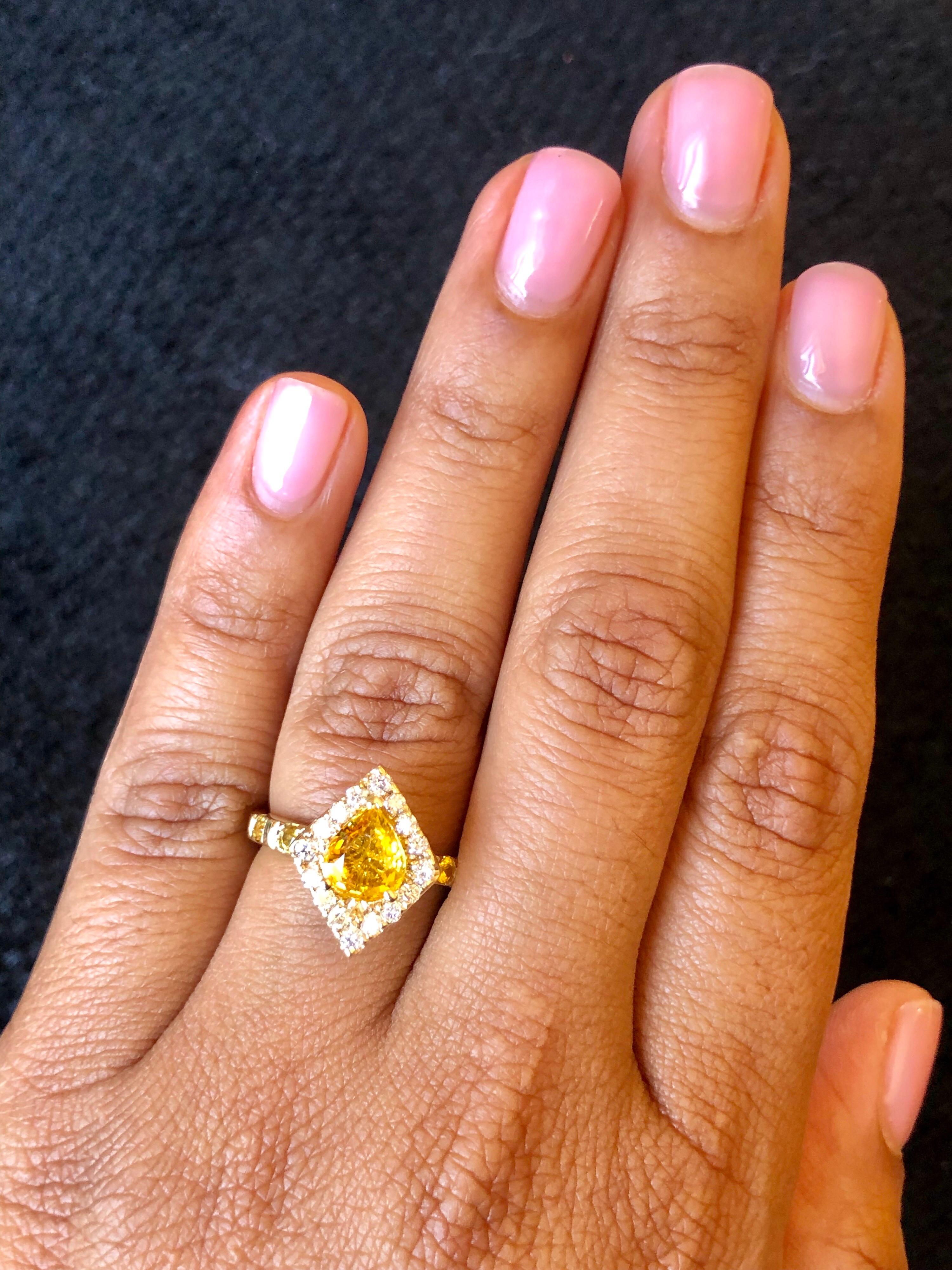 2.01 Carat Yellow Sapphire and Diamond 14 Karat Yellow Gold Ring In New Condition For Sale In Los Angeles, CA