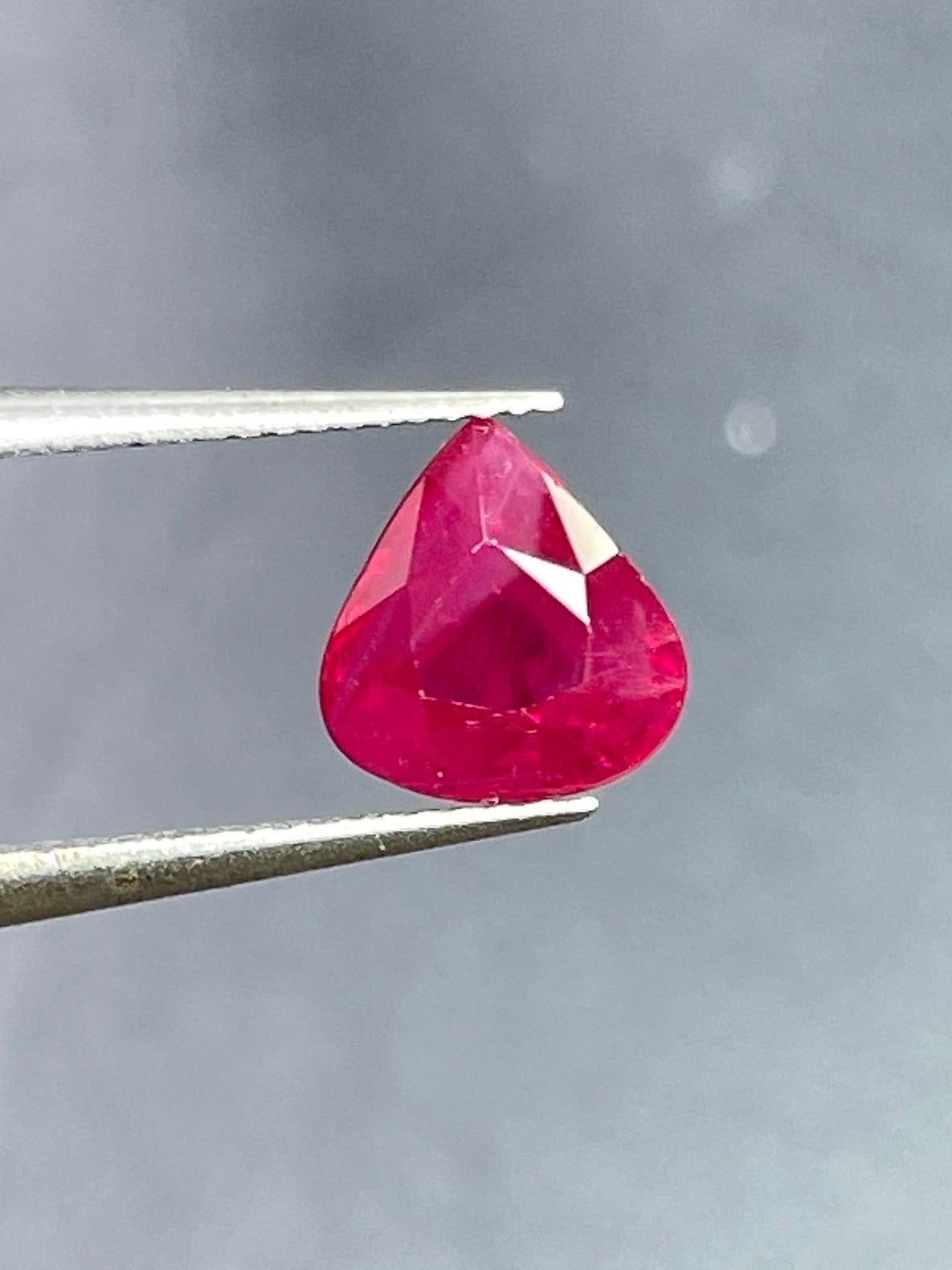 2.01 Ct AIGS Certified  Ruby Burma Pigeon Blood Color heated gemstone For Sale 2