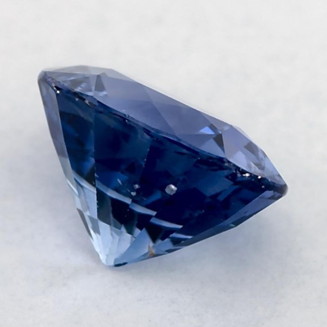 2.01 Karat Blauer Saphir Oval Loser Edelstein im Angebot 1