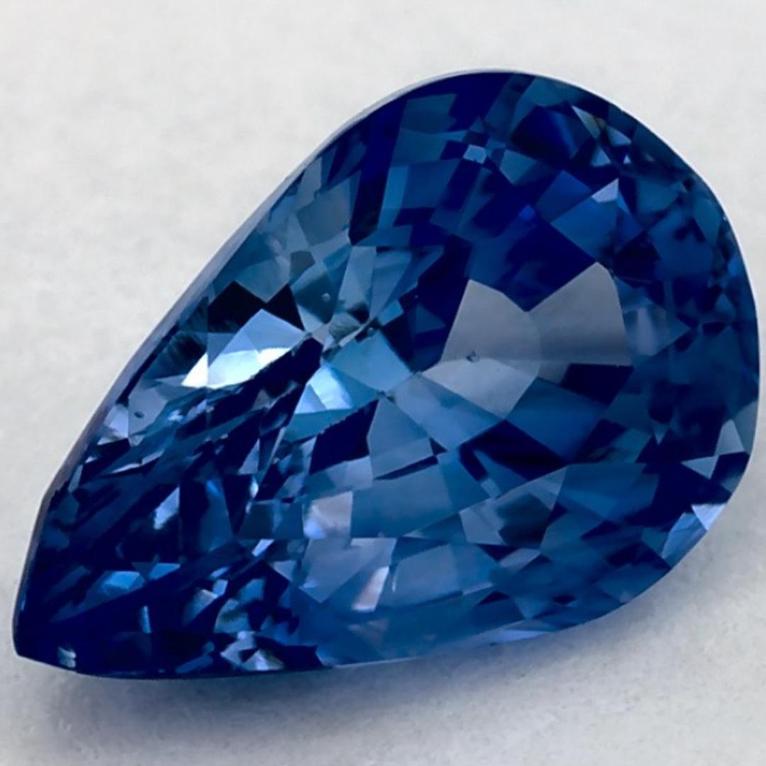 Taglio a goccia 2.01 carati di zaffiro blu a forma di pera sciolto in vendita