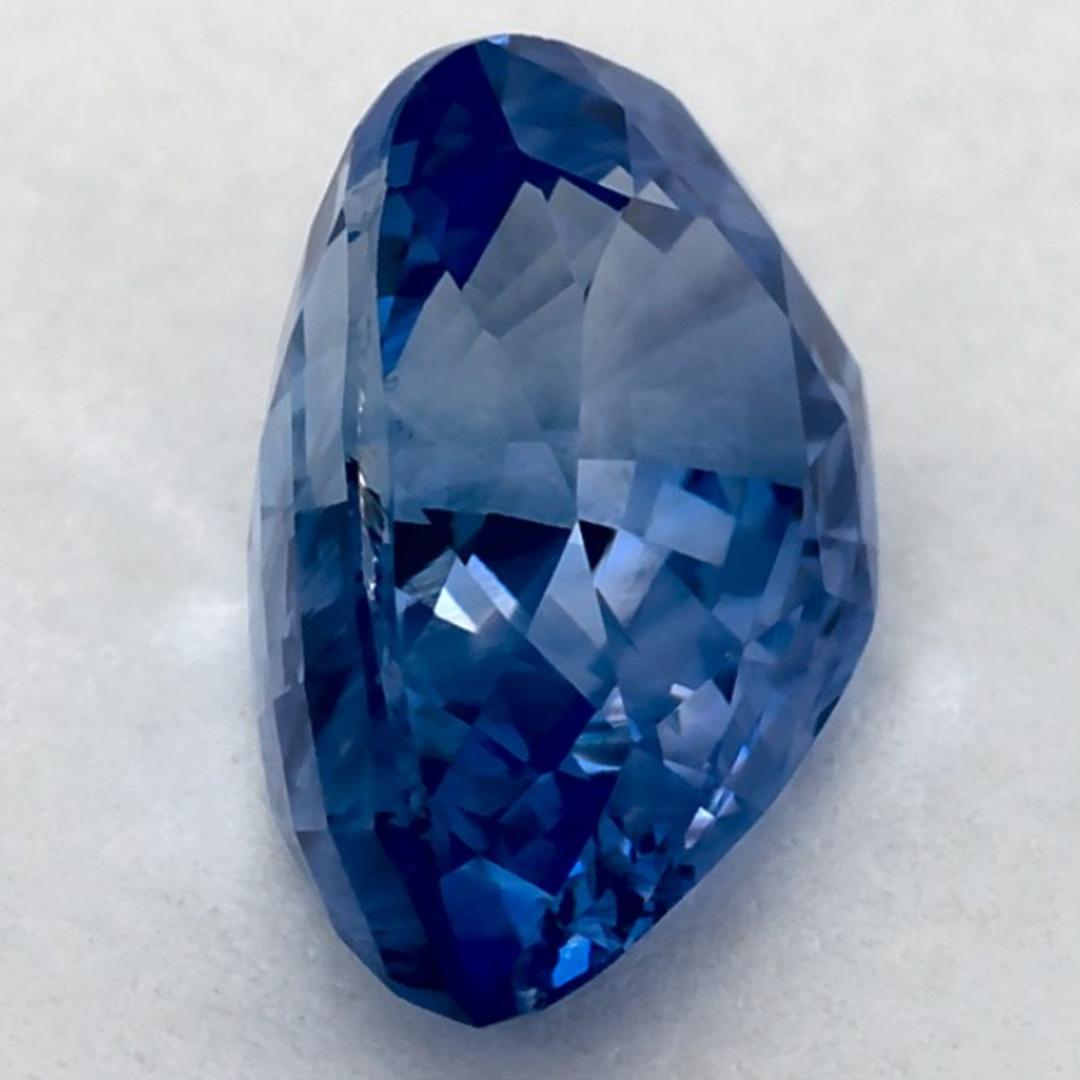 2.01 carati di zaffiro blu a forma di pera sciolto in vendita 2