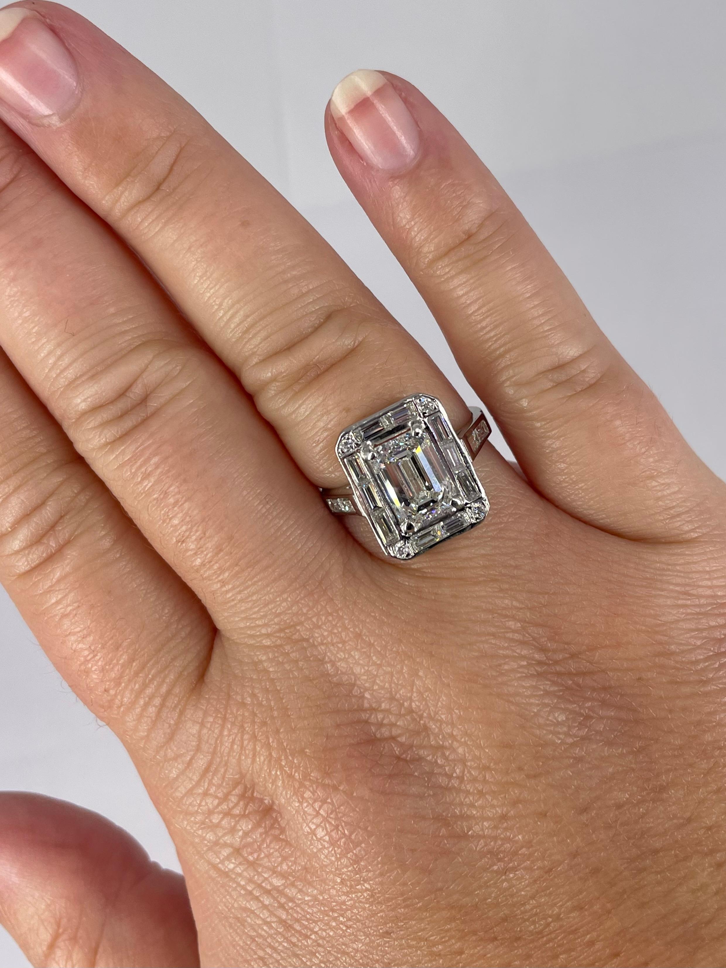 2.01 ct Emerald Cut Diamond Art Deco Style Engagement Ring with Baguette Halo In New Condition For Sale In New York, NY