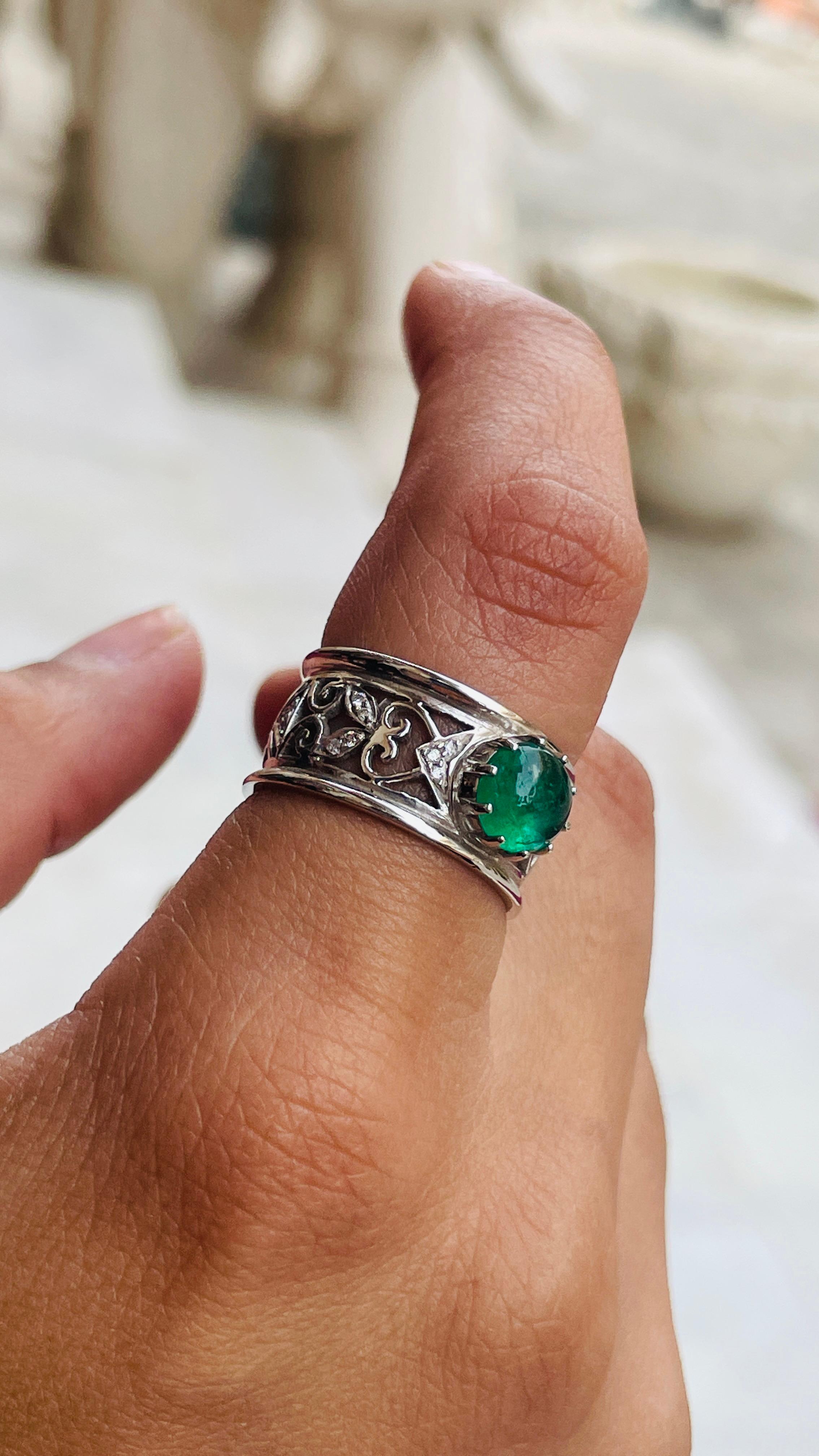 For Sale:  Emerald Diamond Filigree Band Ring in 18k Solid White Gold 10