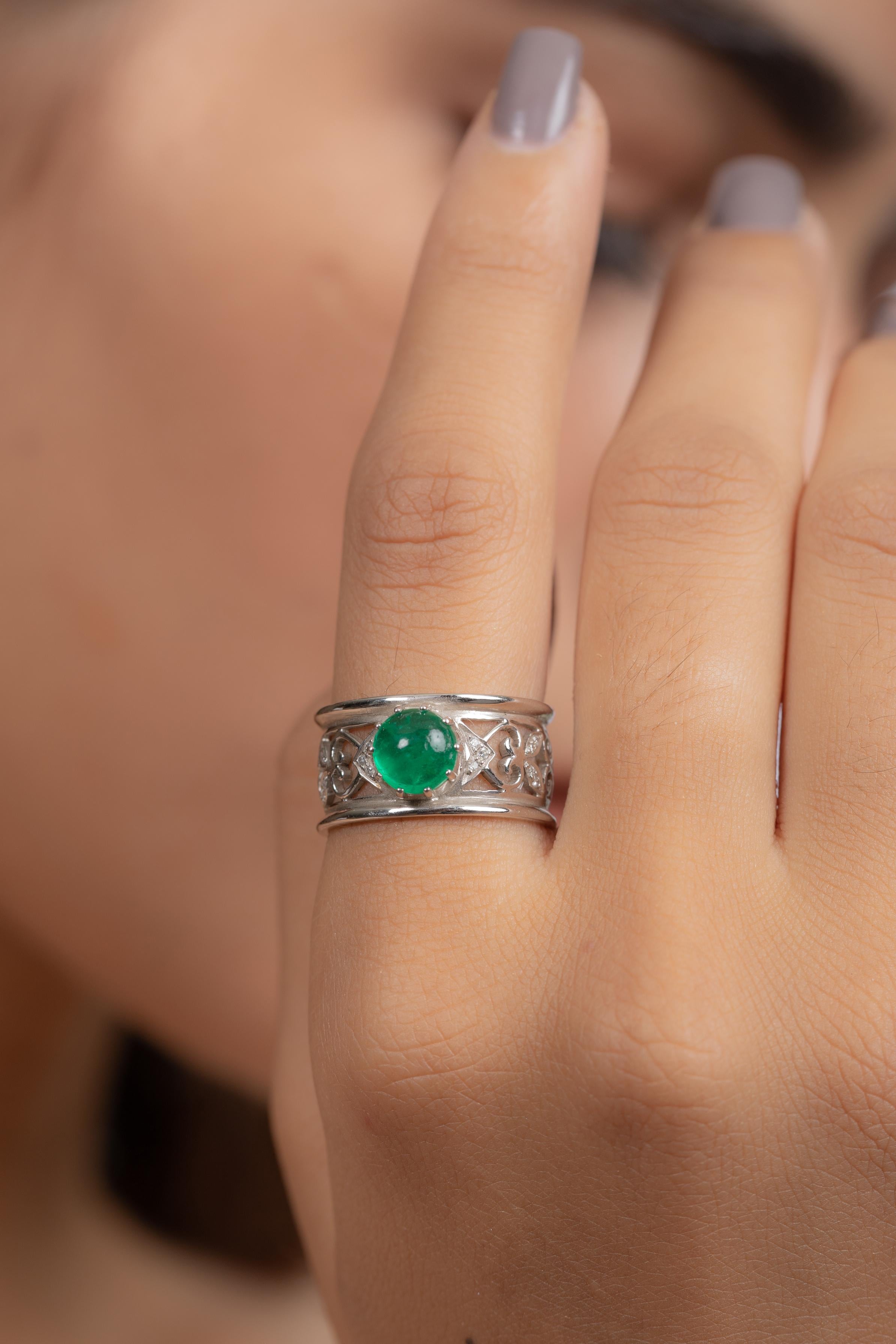 For Sale:  Emerald Diamond Filigree Band Ring in 18k Solid White Gold 4
