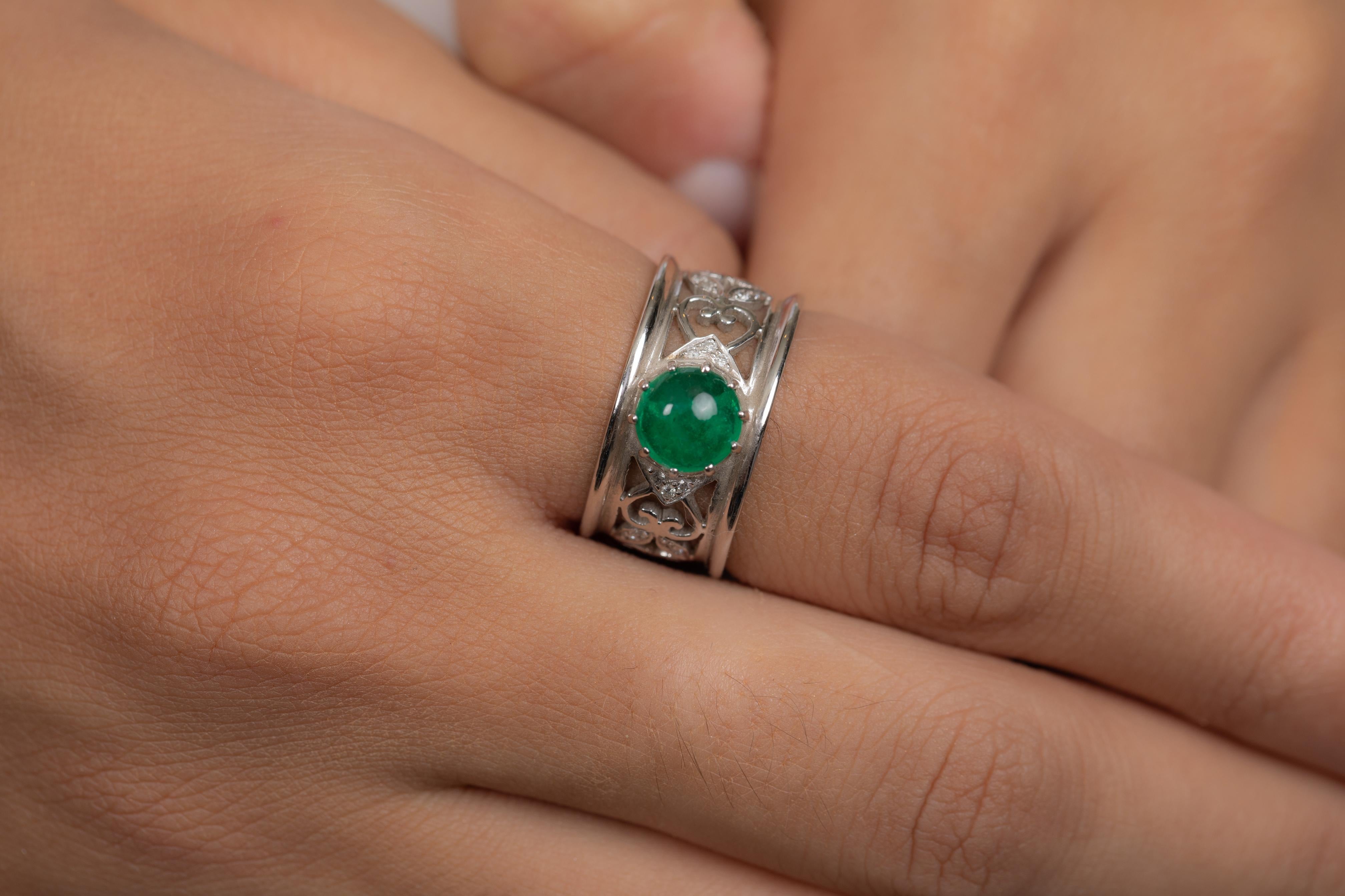 For Sale:  Emerald Diamond Filigree Band Ring in 18k Solid White Gold 6