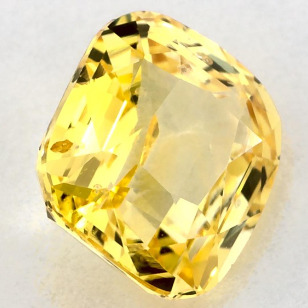 2.01 Karat Gelber Saphir Cushion Lose Edelstein im Angebot 2