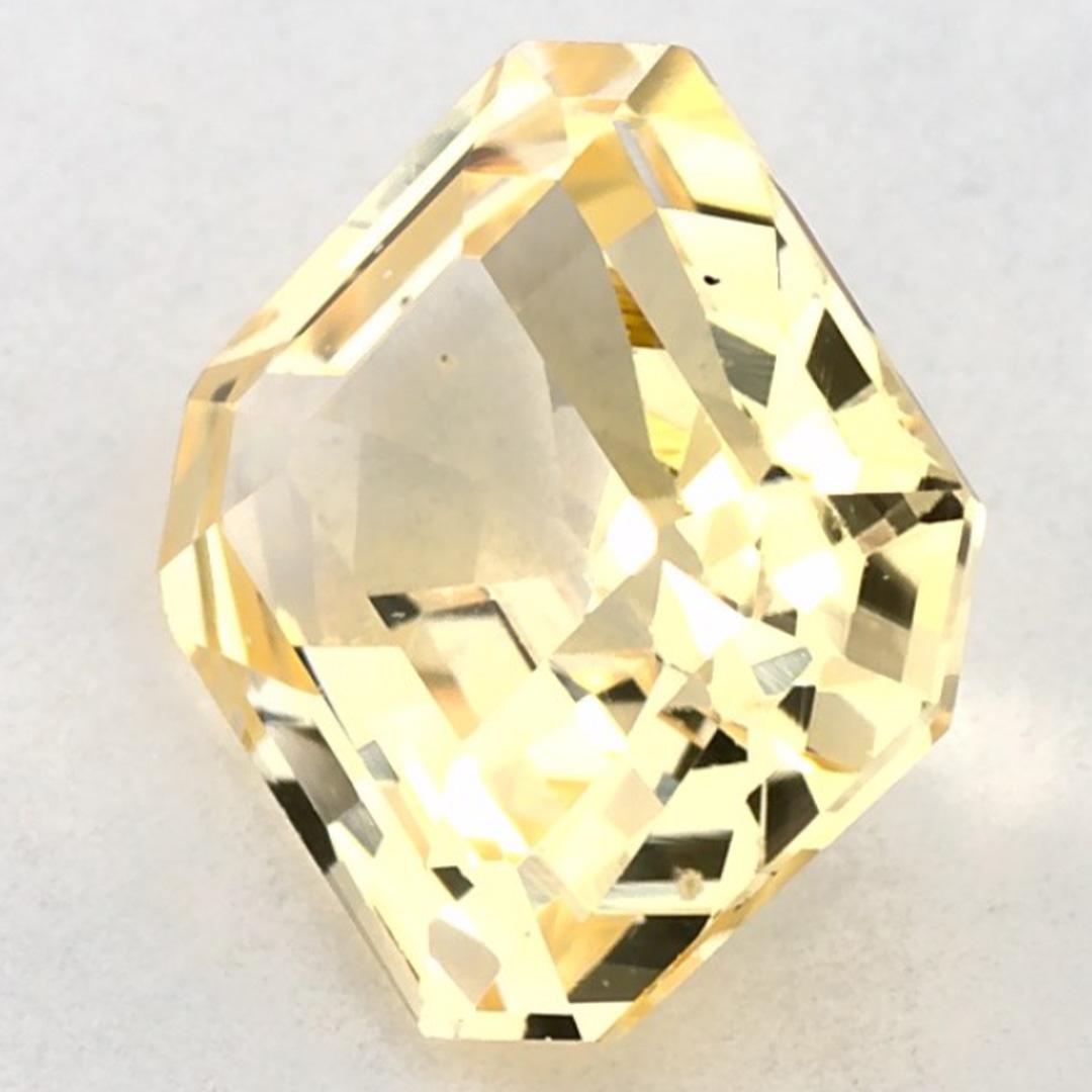 2.01 Ct Yellow Sapphire Octagon Loose Gemstone (pierre précieuse en vrac) Pour femmes en vente