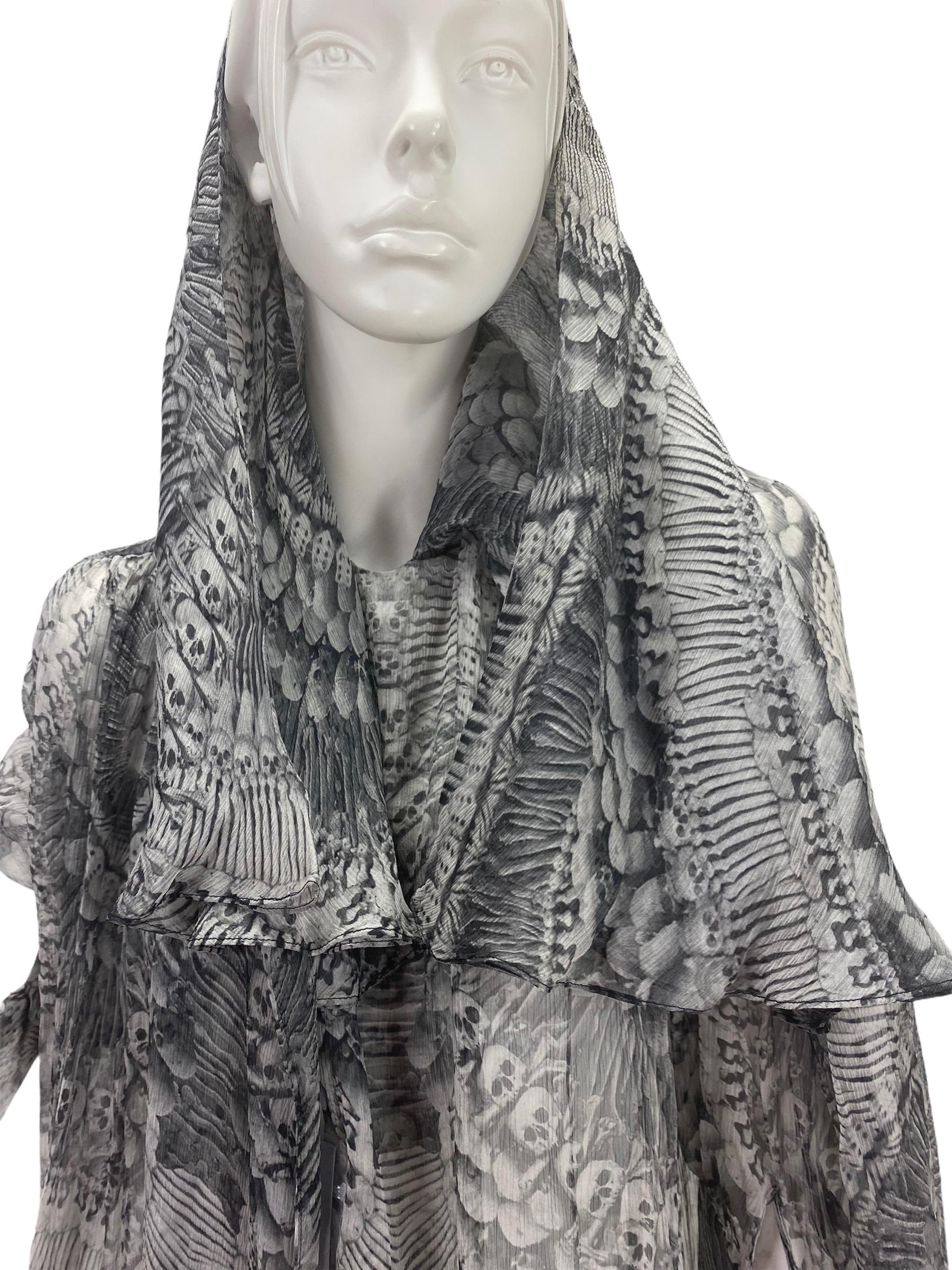 Gray 2010 Alexander McQueen Scull Print Silk Top with Scarf For Sale