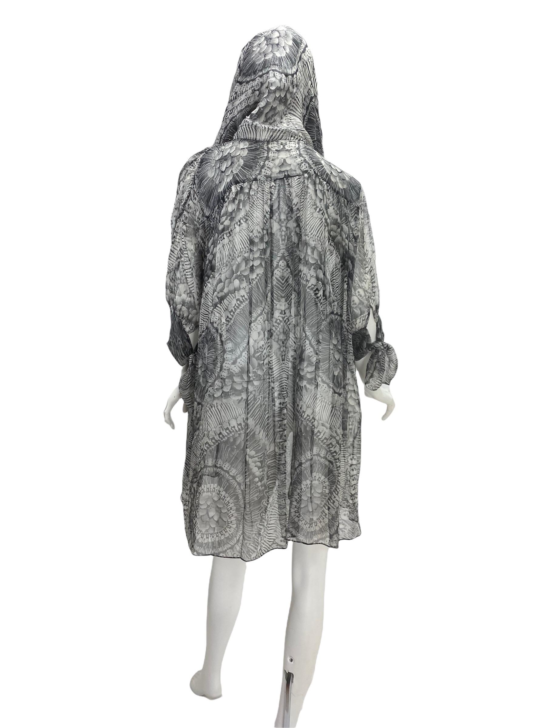 2010 Alexander McQueen Scull Print Silk Top with Scarf For Sale 1