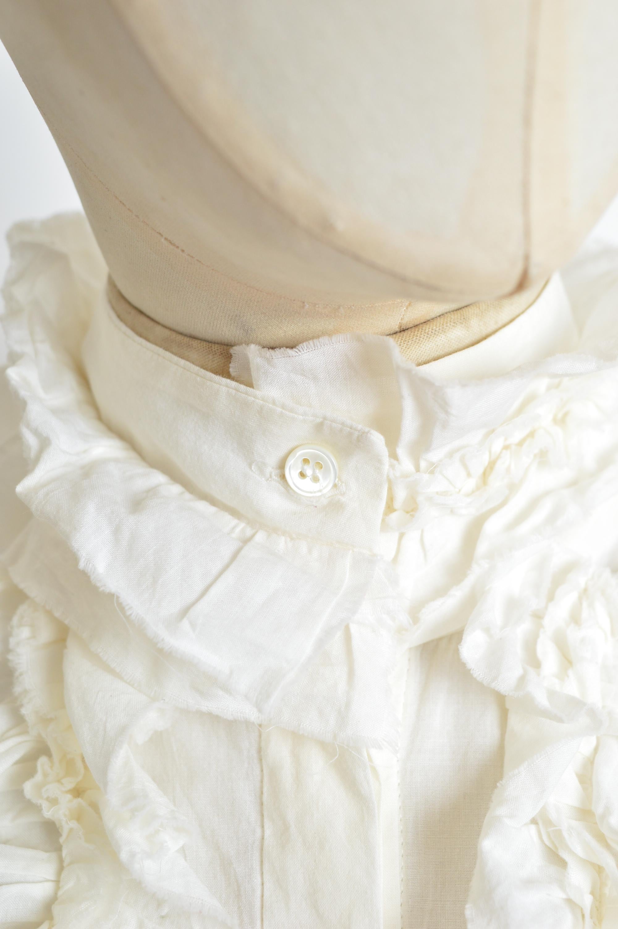2010 Alexander McQueen Blanco Vestido victoriano con volantes Camisa Smock en venta 1