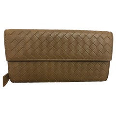 2010 Bottega Veneta Intrecciato Continental Wallet (Color Wood) #150059)