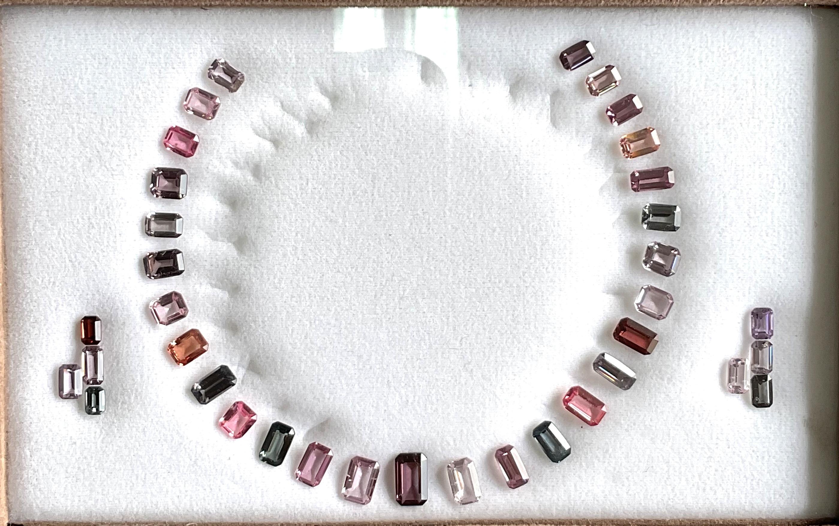 Taille octogone Pierre précieuse de qualité supérieure, spinelle de Birmanie multicolore de 20,10 carats, taille octogonale en vente