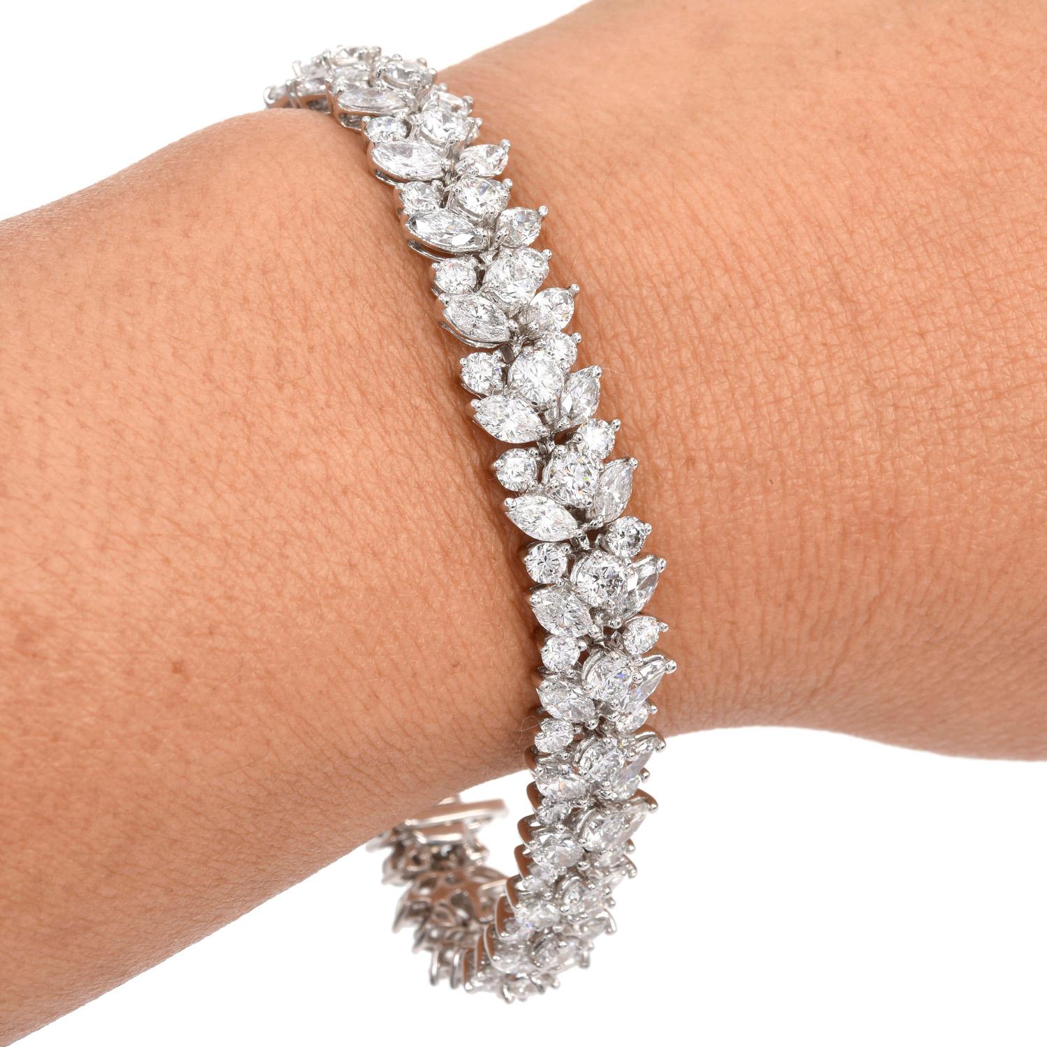 20.10 Carats Diamond Platinum Cluster Floral Bracelet For Sale 1