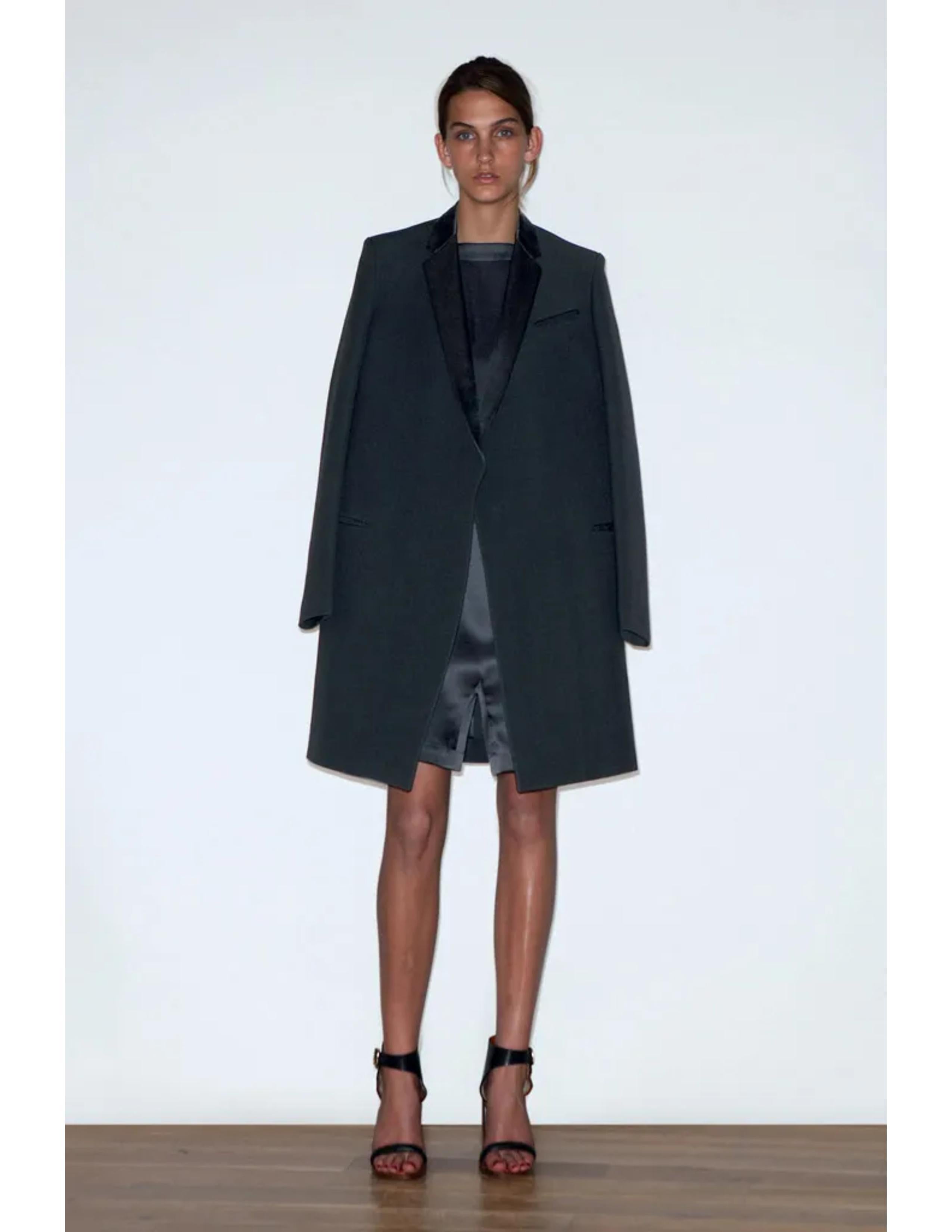 2010 CELINE by Phoebe Philo black wool crombie coat with removable rabbit collar im Angebot 12