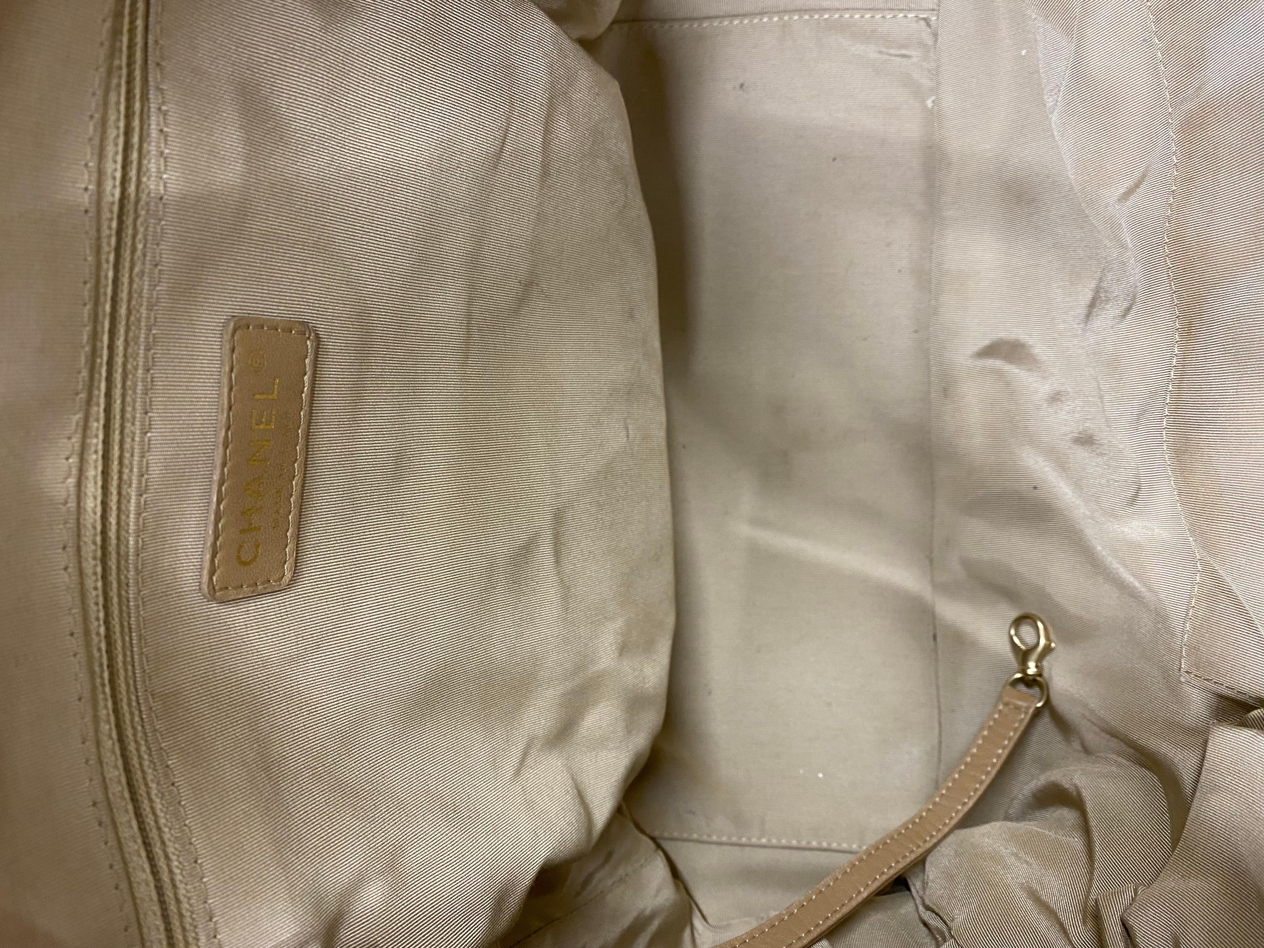 2010 Chanel Bolla Gold Shoulder Bag 2