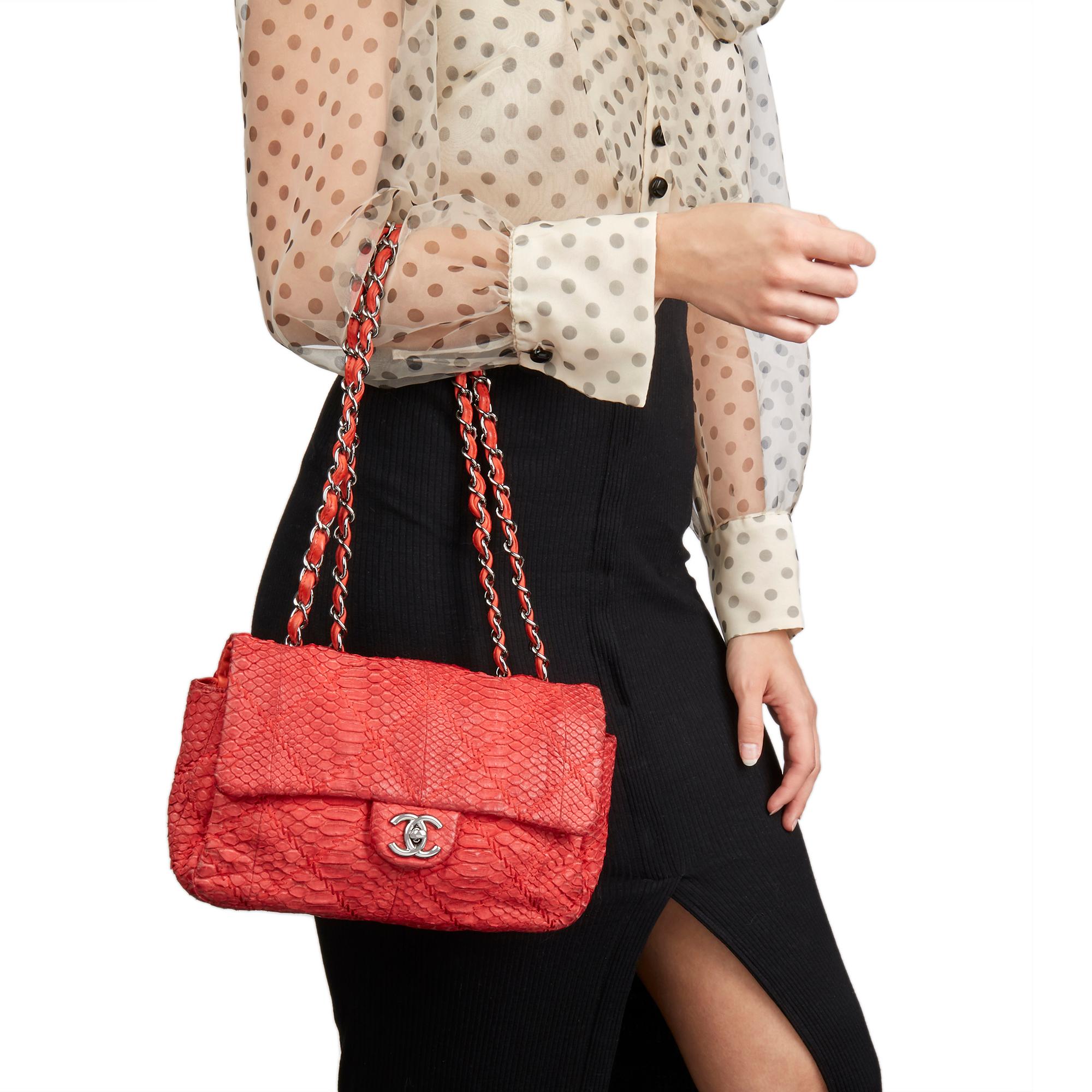 2010 Chanel Rot Heavy-Stitch Quilted Python Leder Classic Single Flap Bag 8