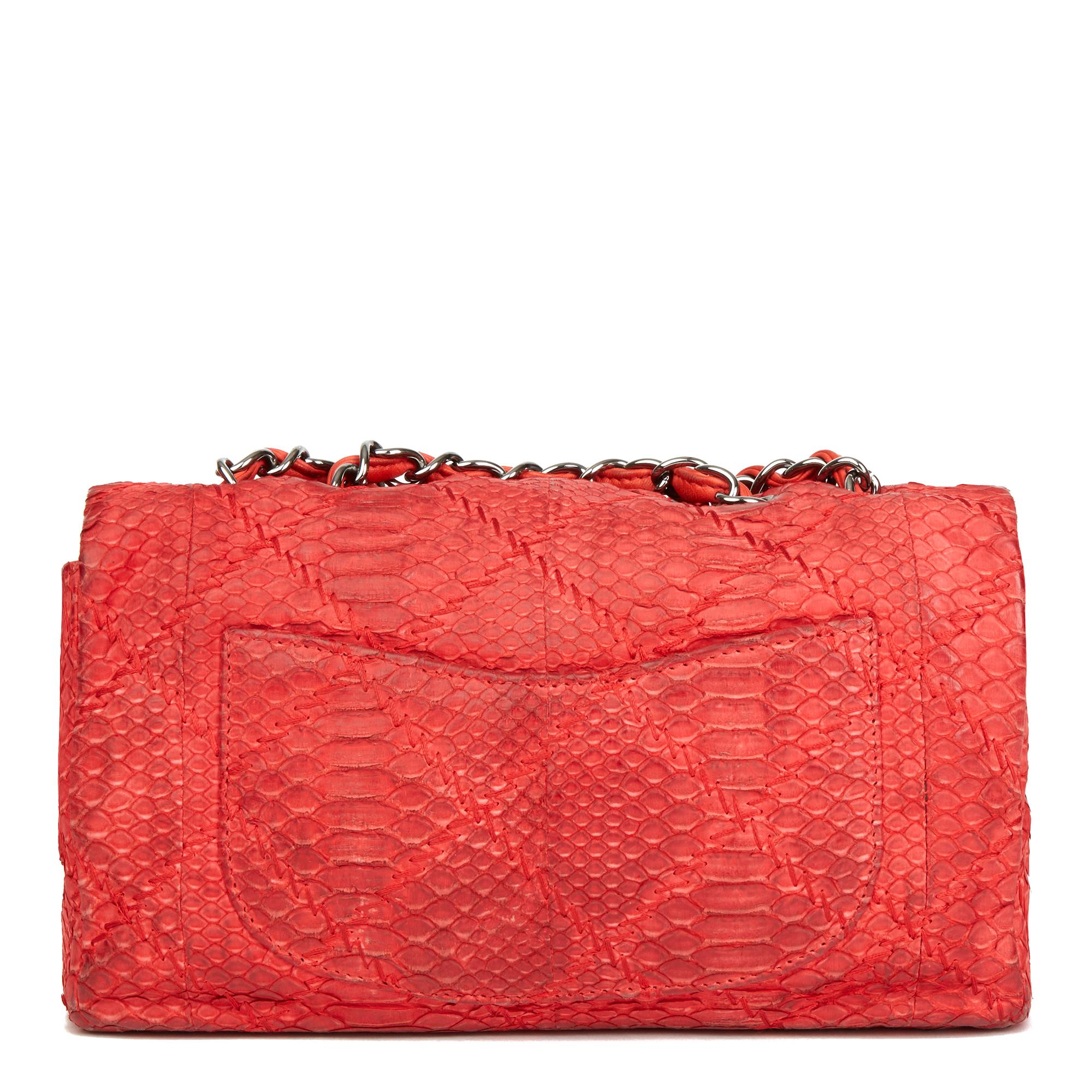 2010 Chanel Rot Heavy-Stitch Quilted Python Leder Classic Single Flap Bag Damen