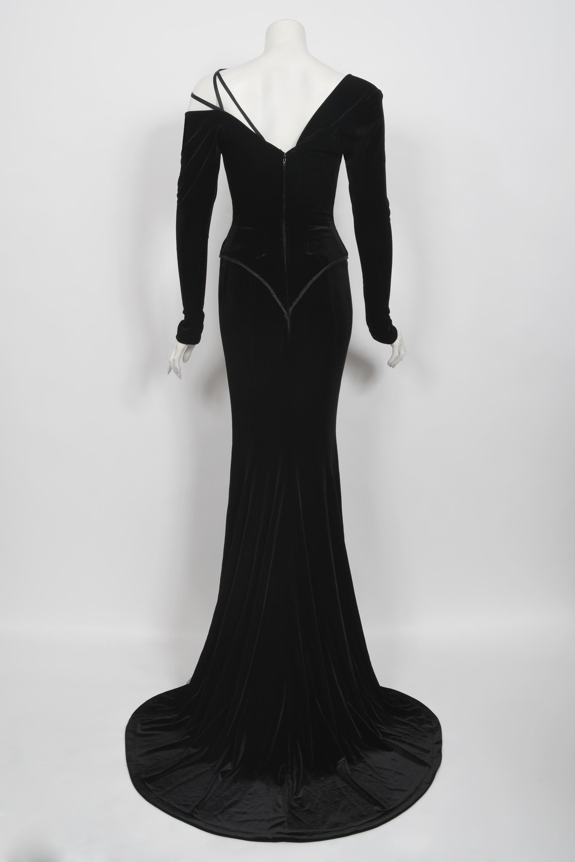 2010 Cher Custom Bob Mackie Couture Black Velvet Bias-Cut Golden Globes Gown 9