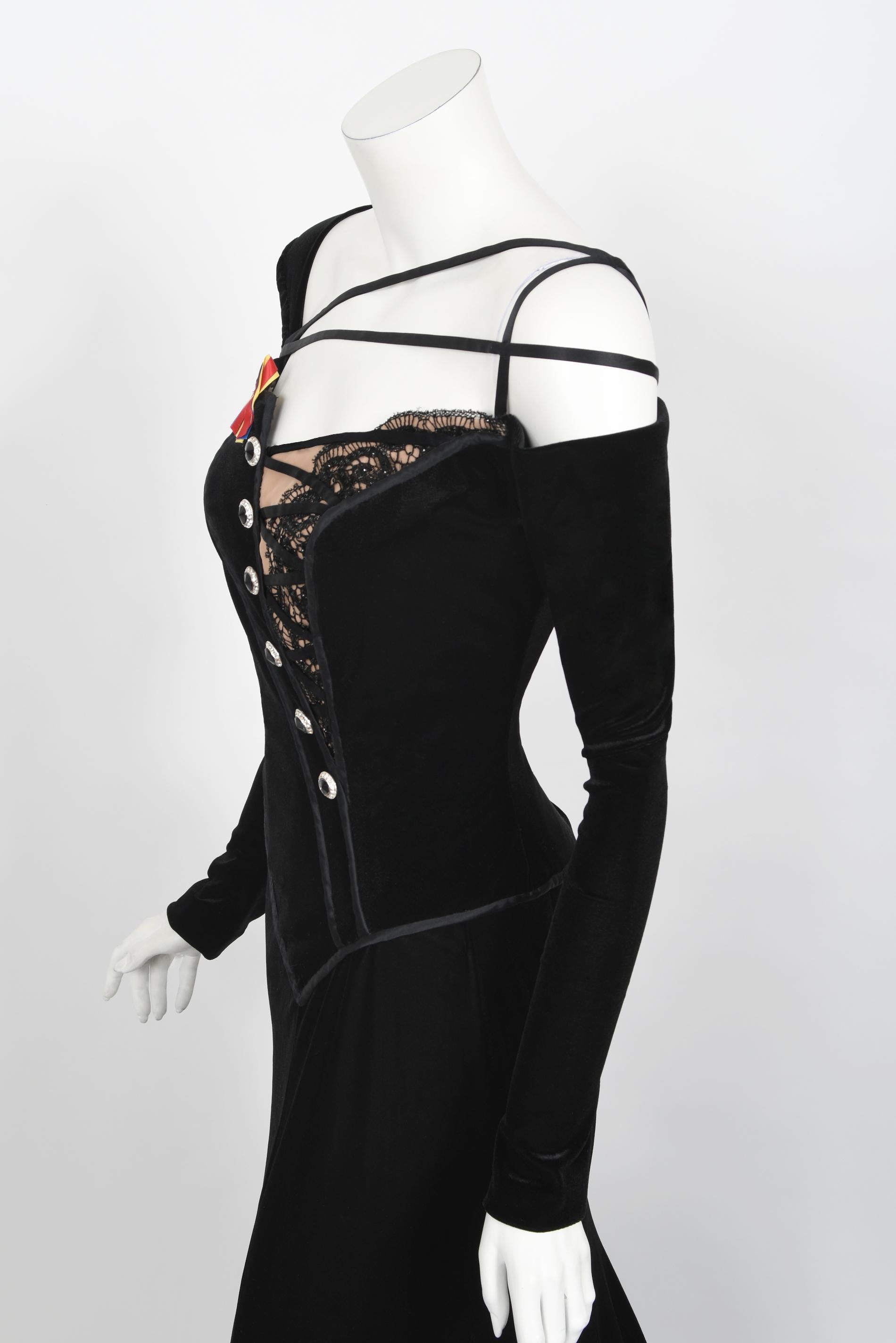 2010 Cher Custom Bob Mackie Couture Black Velvet Bias-Cut Golden Globes Gown 4