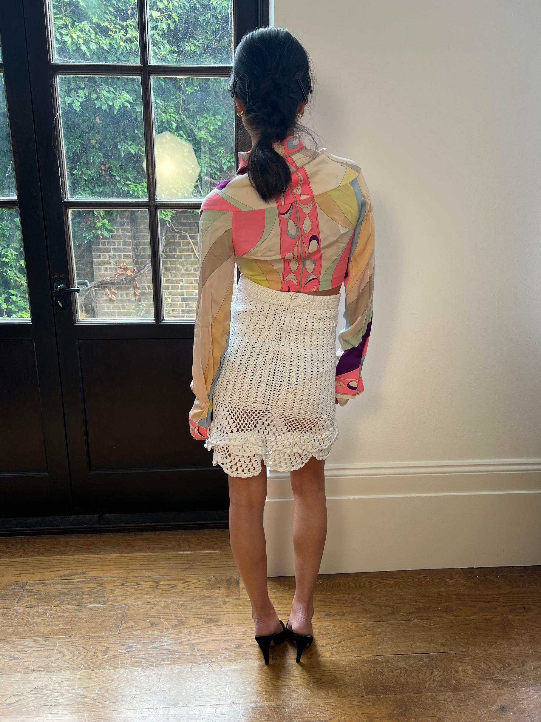 2010 Dolce and Gabbana Runway Documented White Crochet Knit Skirt For Sale 2