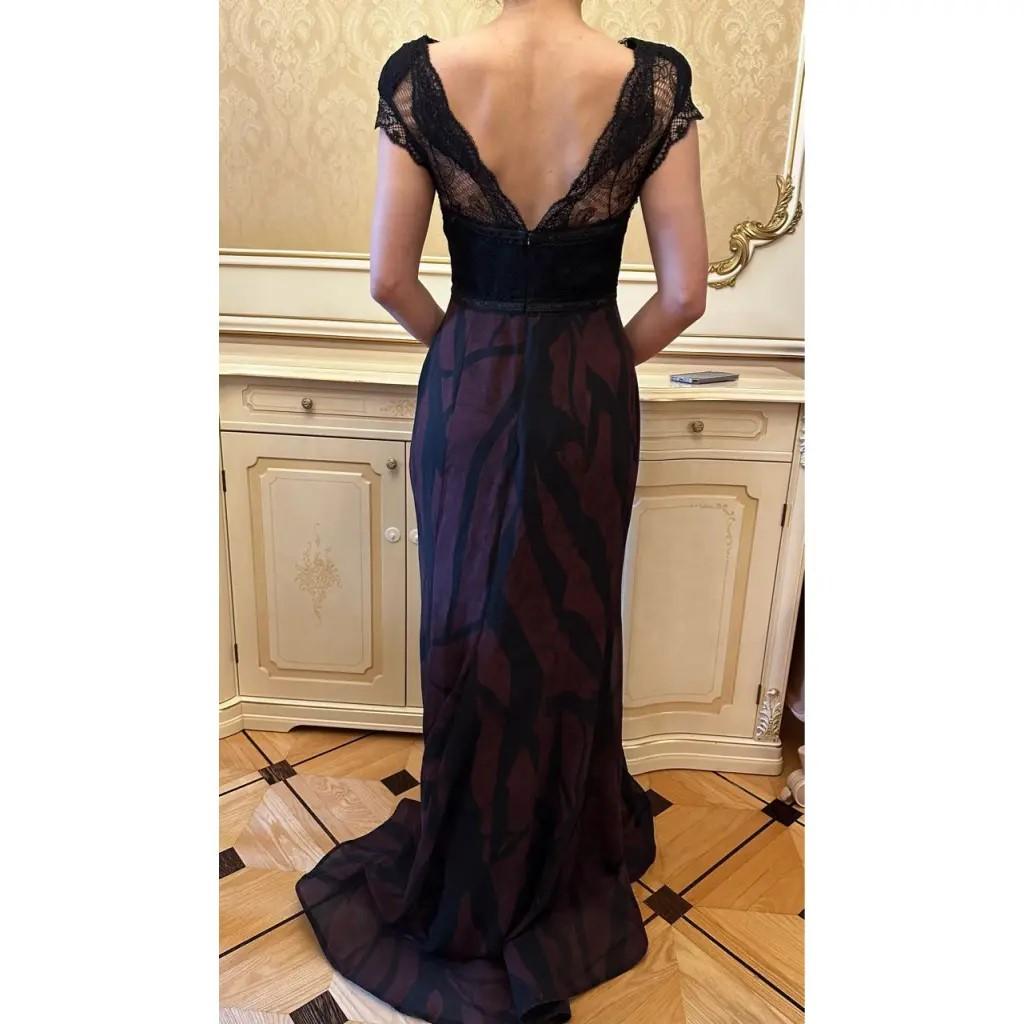 2010 Elie Saab - Défilé de mode prêt-à-porter automne 2010 - Robe de soirée en vente 7