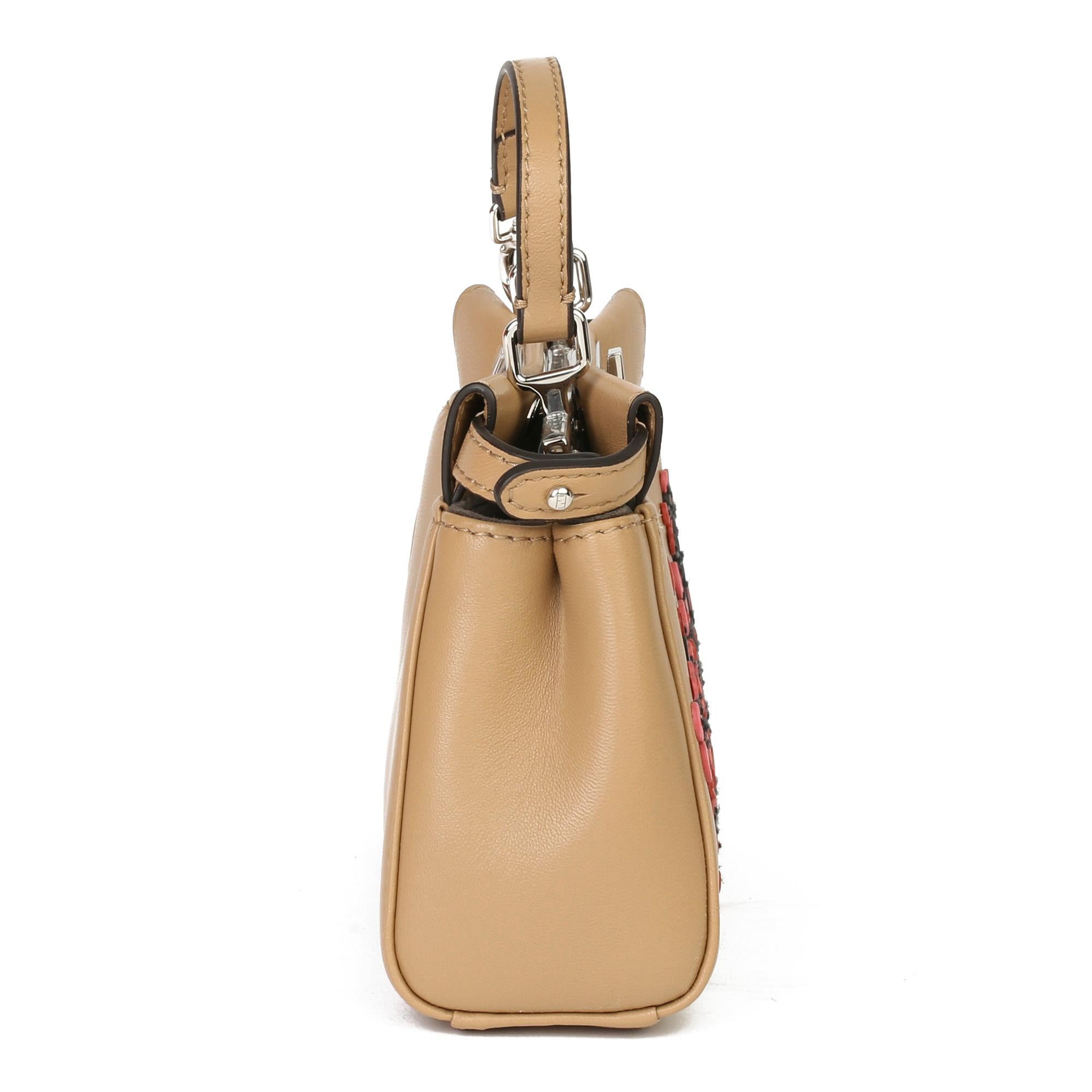 2010 Fendi Beige Leder Botanischer Garten Floral Bestickte Mikro Peekaboo im Zustand „Neu“ in Bishop's Stortford, Hertfordshire