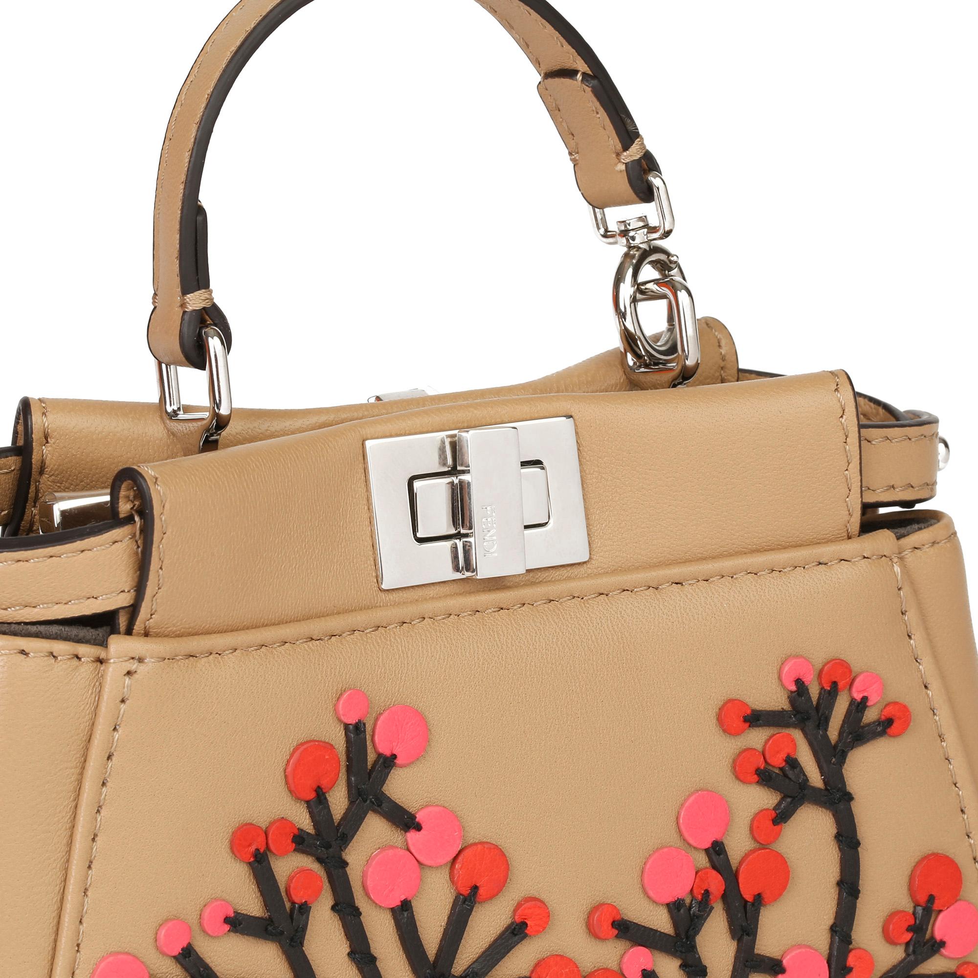 2010 Fendi Beige Leder Botanischer Garten Floral Bestickte Mikro Peekaboo 3