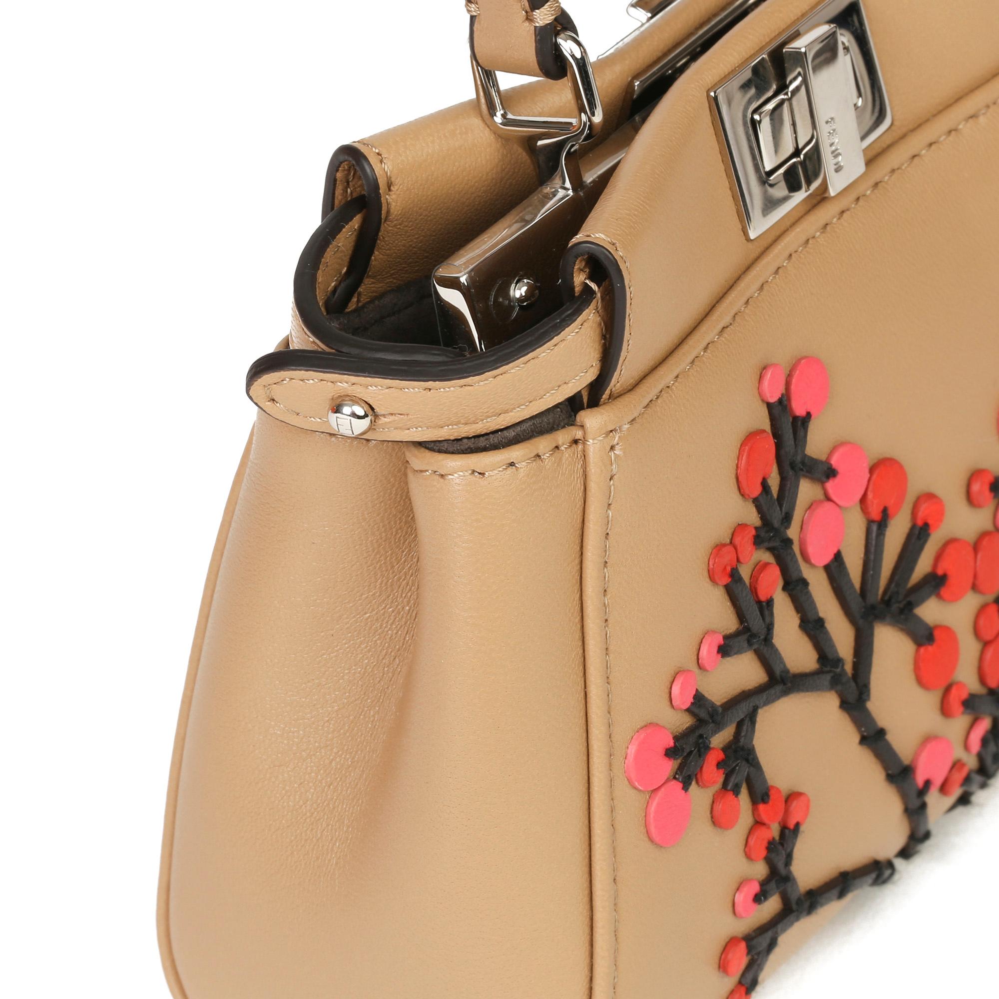 2010 Fendi Beige Leder Botanischer Garten Floral Bestickte Mikro Peekaboo 4
